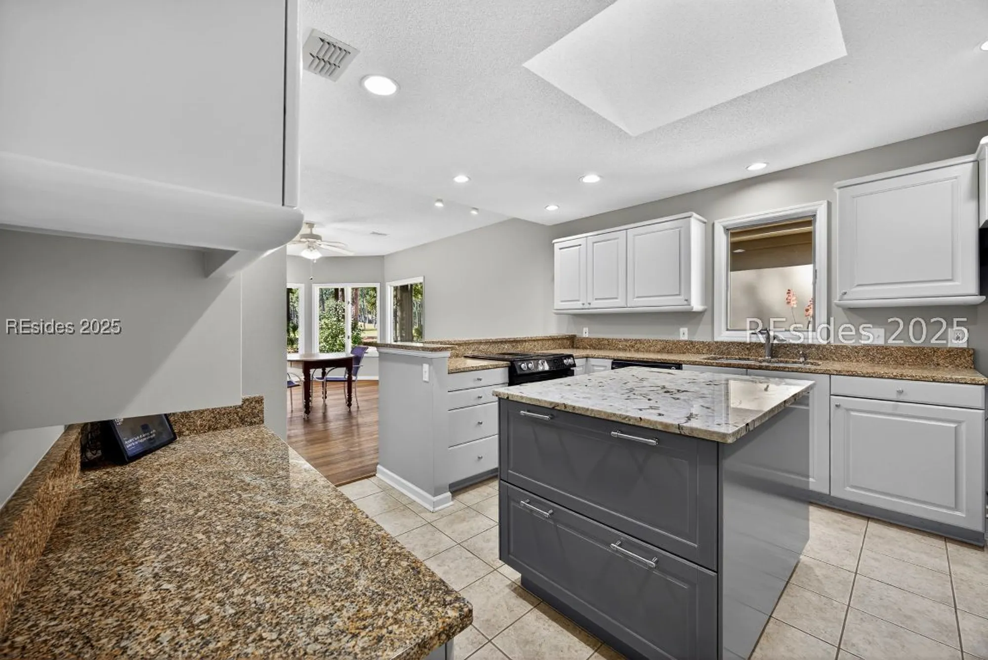 Property Slideshow image 28 of 58 | 34 golden hind dr, Hilton Head Island, SC, 29926