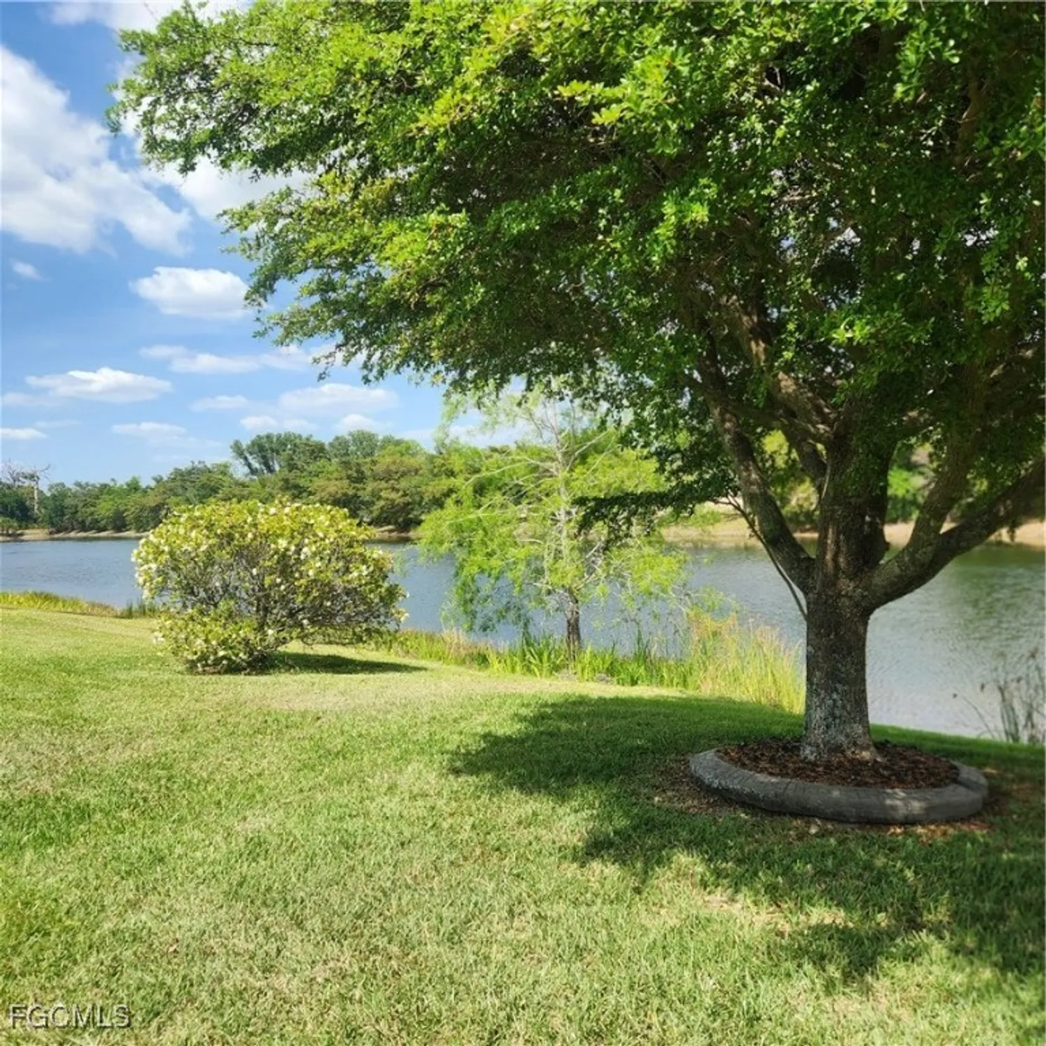 Property Slideshow image 7 of 7 | 14186 grosse point ln, Fort Myers, FL, 33919