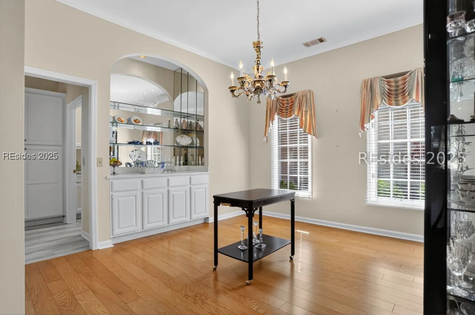 Property Slideshow image 11 of 44 | 10 glenmoor pl, Hilton Head Island, SC, 29926