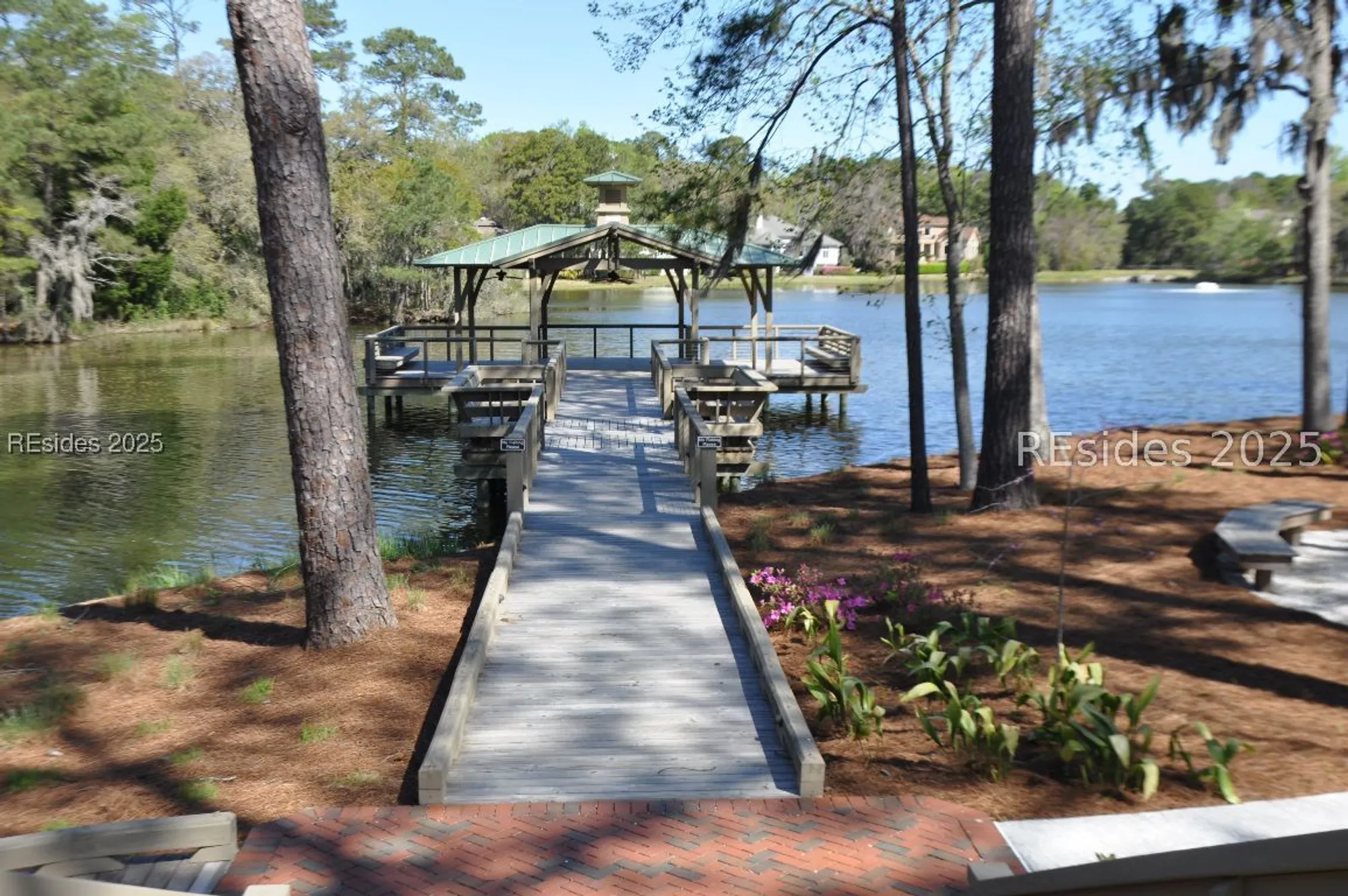 Property Slideshow image 38 of 44 | 10 glenmoor pl, Hilton Head Island, SC, 29926