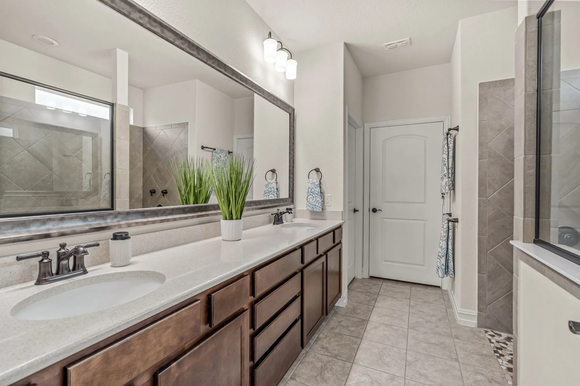 Property Slideshow image 13 of 26 | 829 habitat trl, Mckinney, TX, 75071