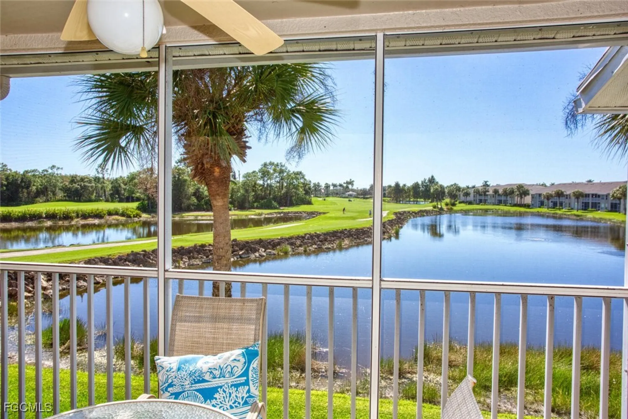 Property Slideshow image 1 of 48 | 10371 mcarthur palm ln 2823, Fort Myers, FL, 33966