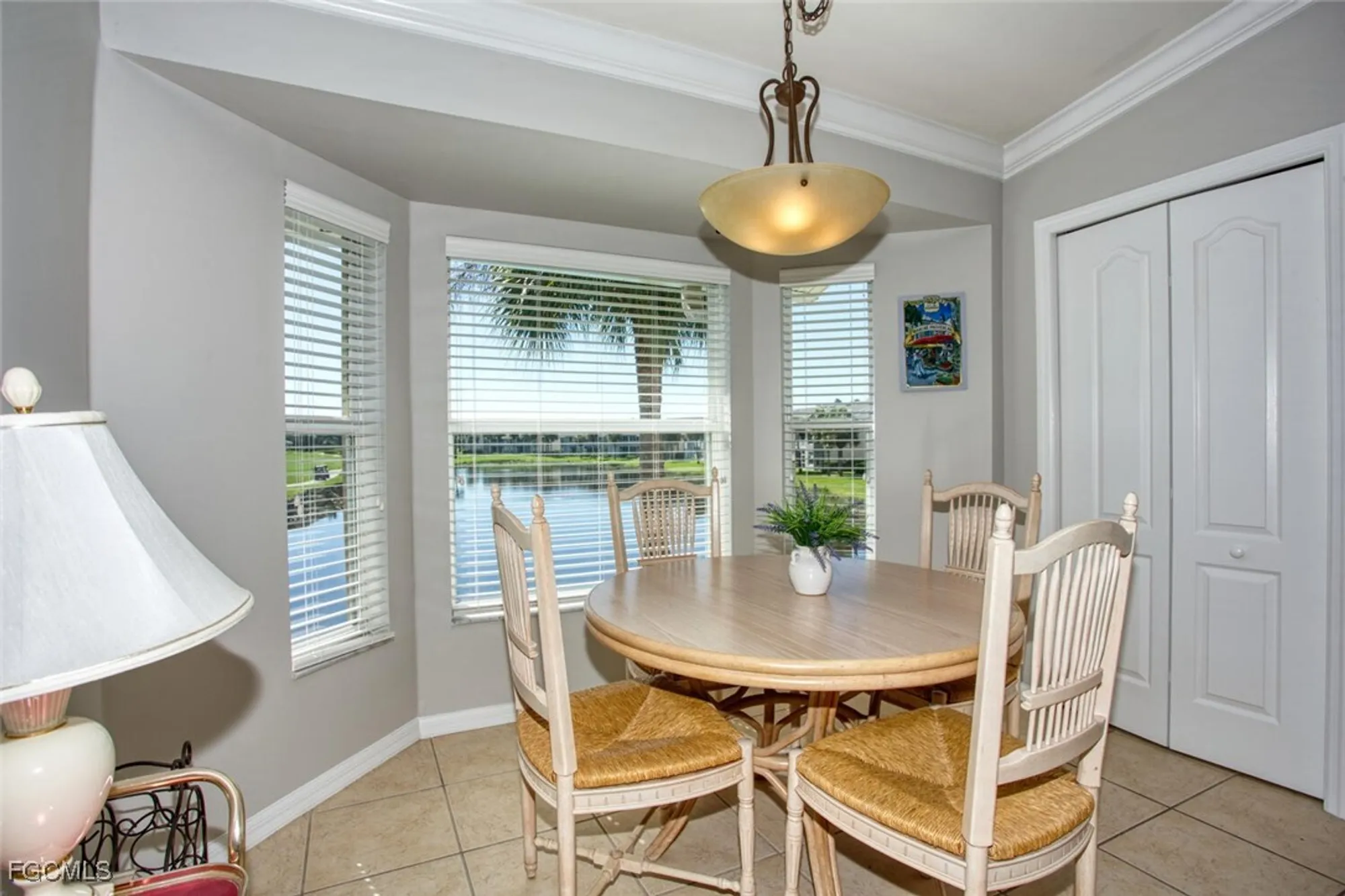 Property Slideshow image 12 of 48 | 10371 mcarthur palm ln 2823, Fort Myers, FL, 33966