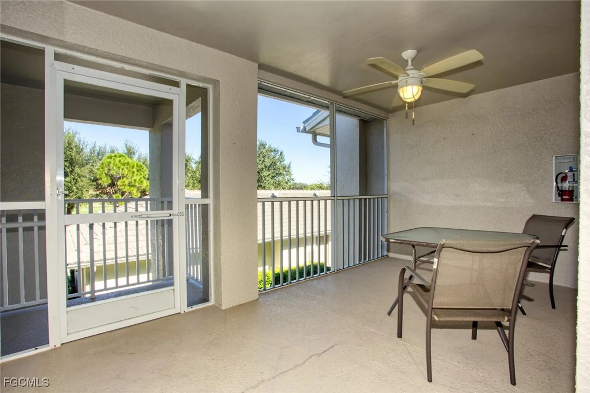 Property Slideshow image 24 of 48 | 10371 mcarthur palm ln 2823, Fort Myers, FL, 33966
