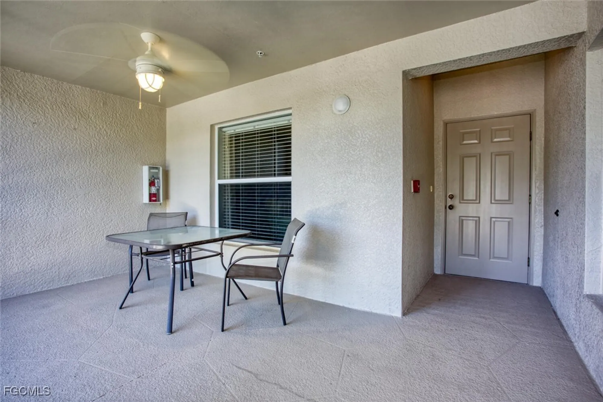 Property Slideshow image 25 of 48 | 10371 mcarthur palm ln 2823, Fort Myers, FL, 33966