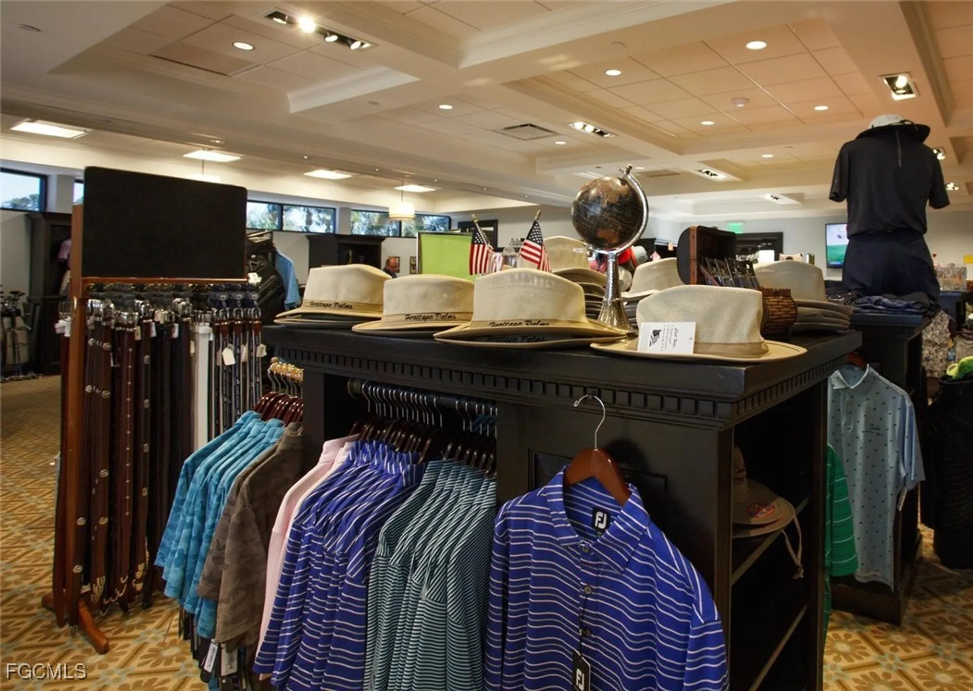 Property Slideshow image 33 of 48 | 10371 mcarthur palm ln 2823, Fort Myers, FL, 33966