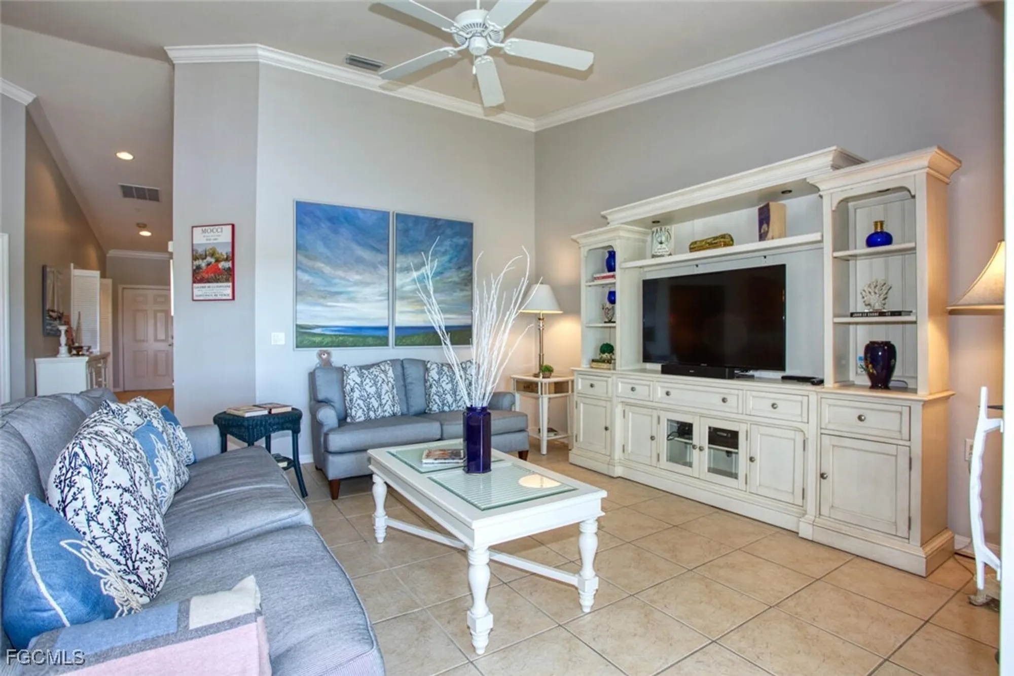 Property Slideshow image 5 of 48 | 10371 mcarthur palm ln 2823, Fort Myers, FL, 33966