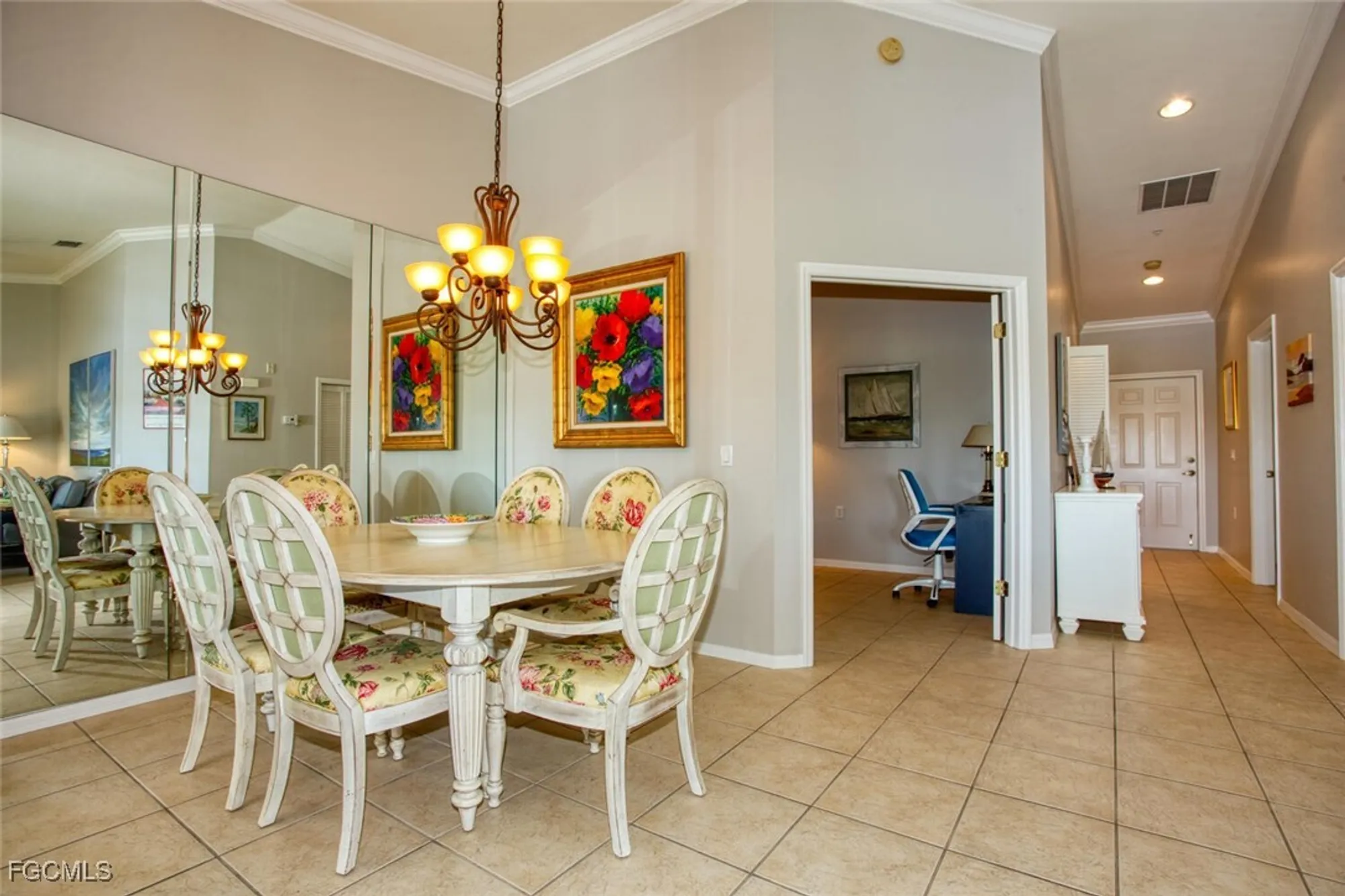 Property Slideshow image 8 of 48 | 10371 mcarthur palm ln 2823, Fort Myers, FL, 33966