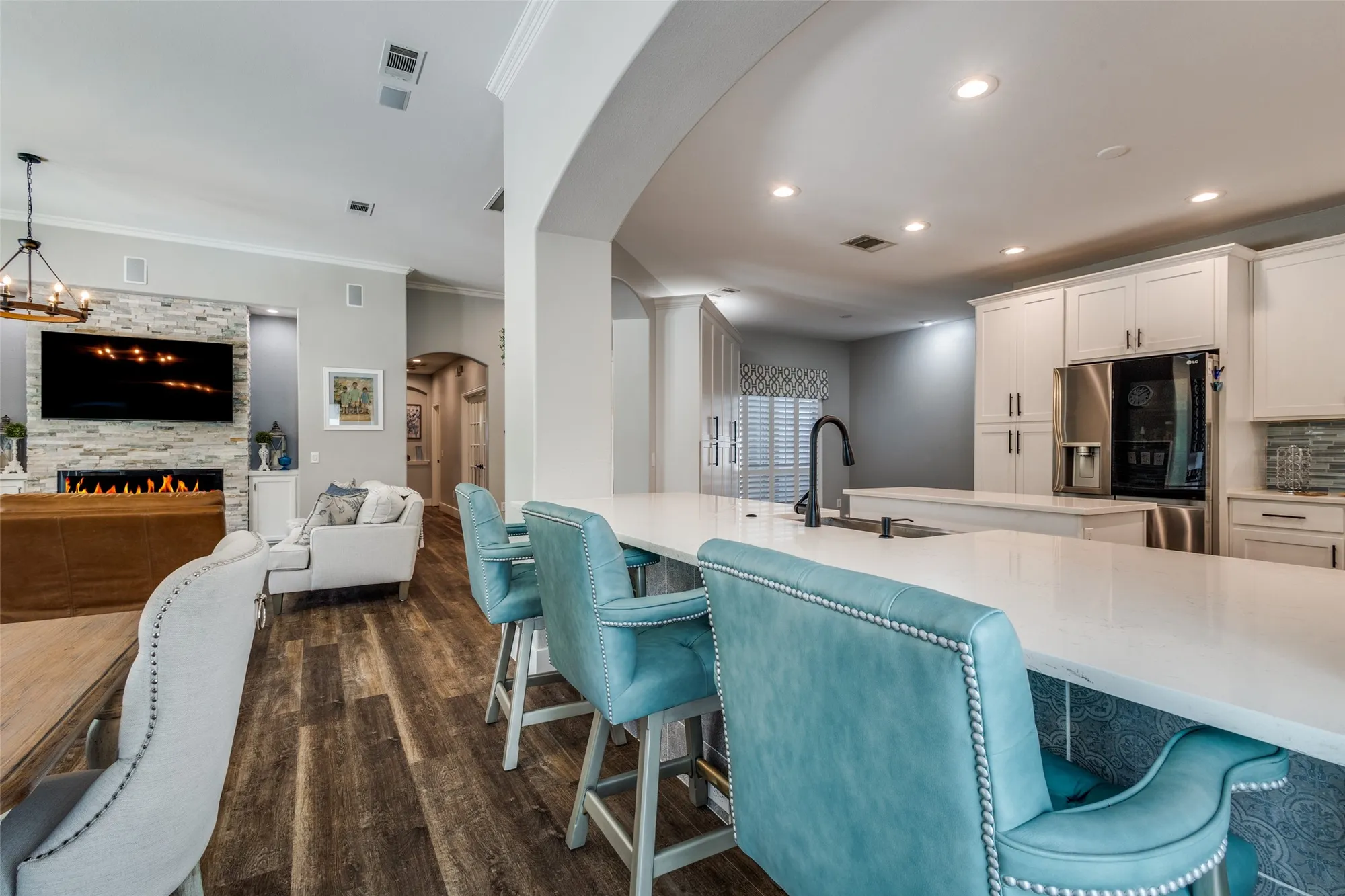 Property Slideshow image 14 of 34 | 10709 murray s johnson st, Denton, TX, 76207