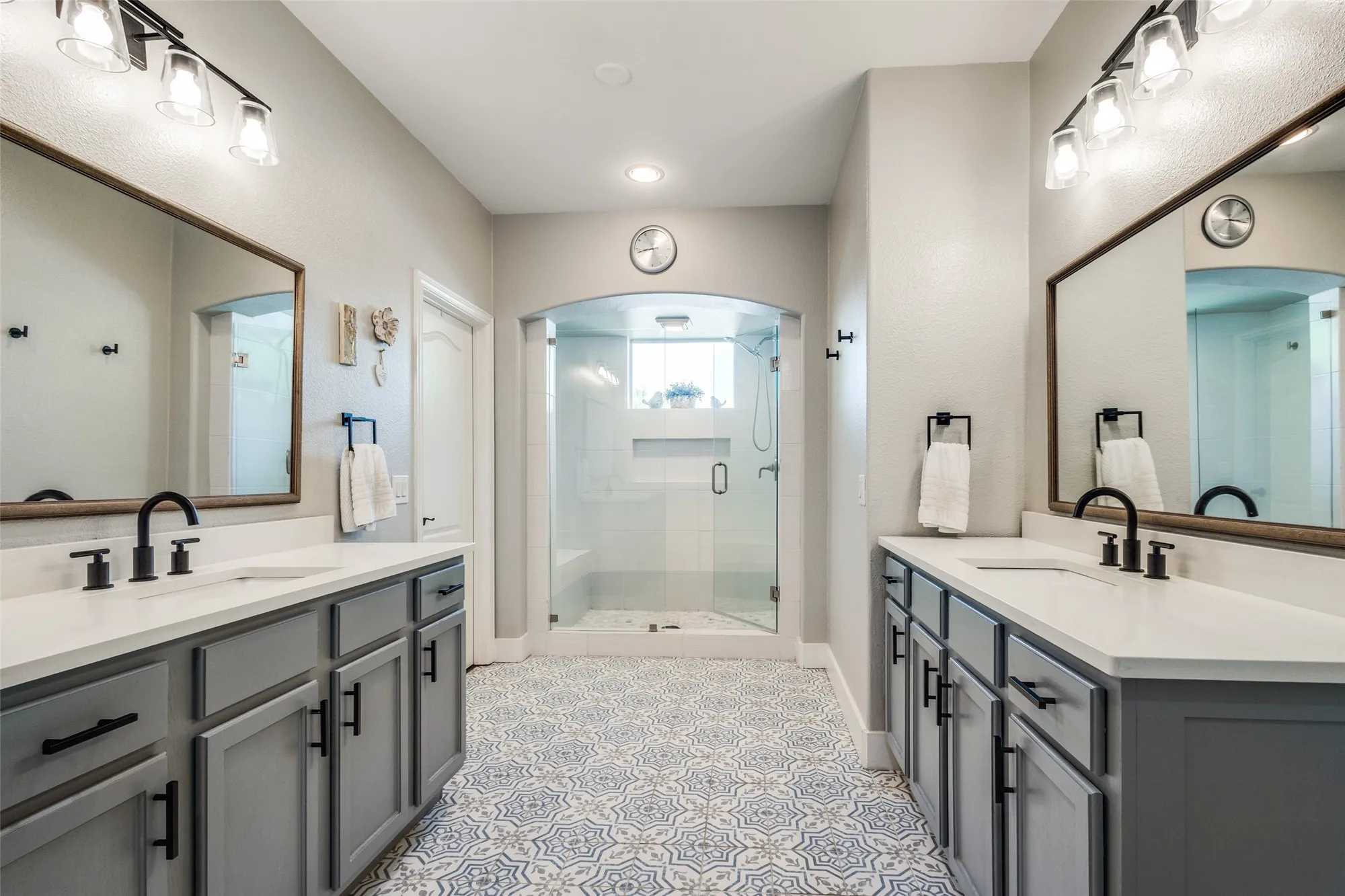 Property Slideshow image 19 of 34 | 10709 murray s johnson st, Denton, TX, 76207