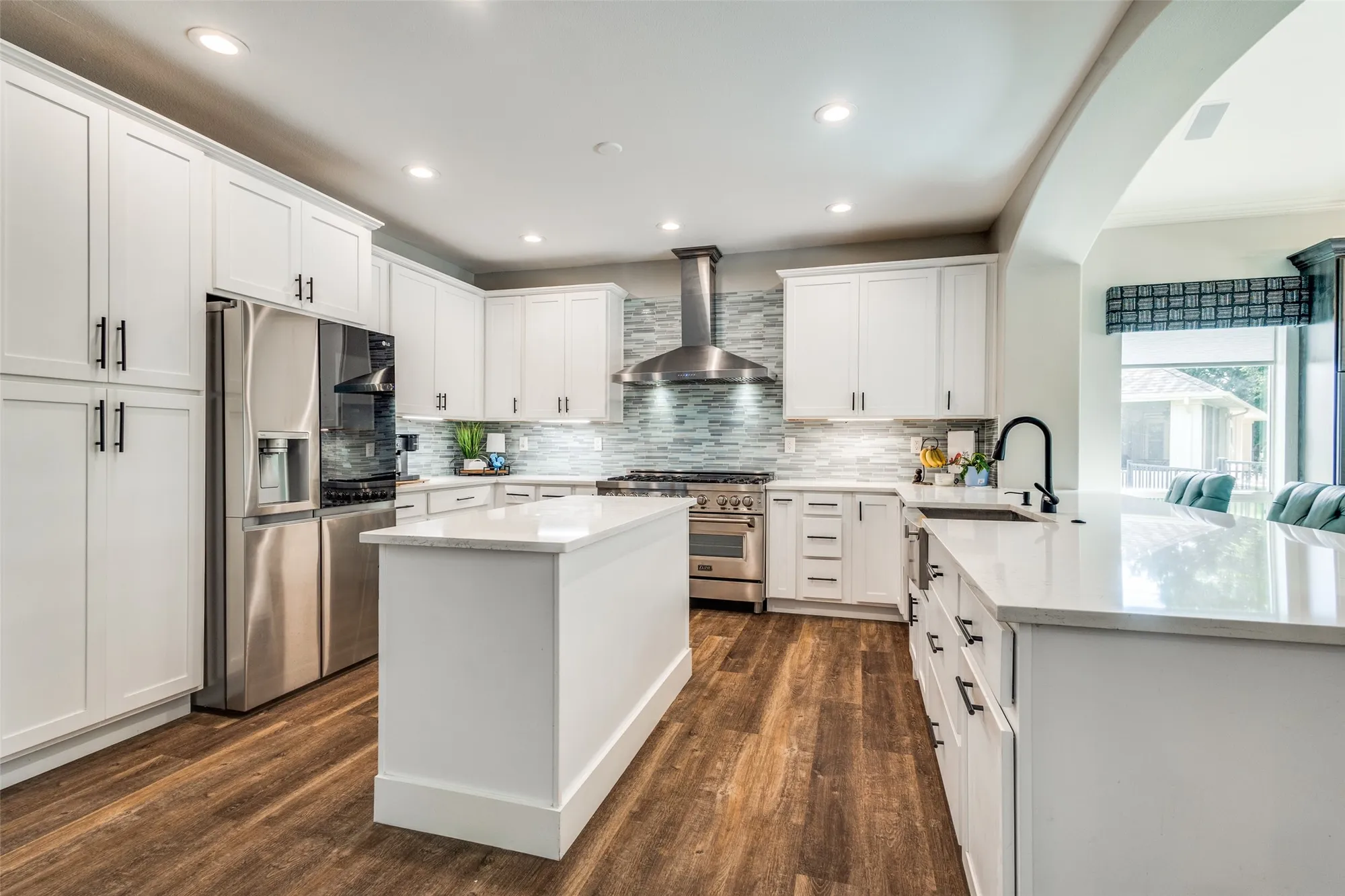 Property Slideshow image 10 of 34 | 10709 murray s johnson st, Denton, TX, 76207