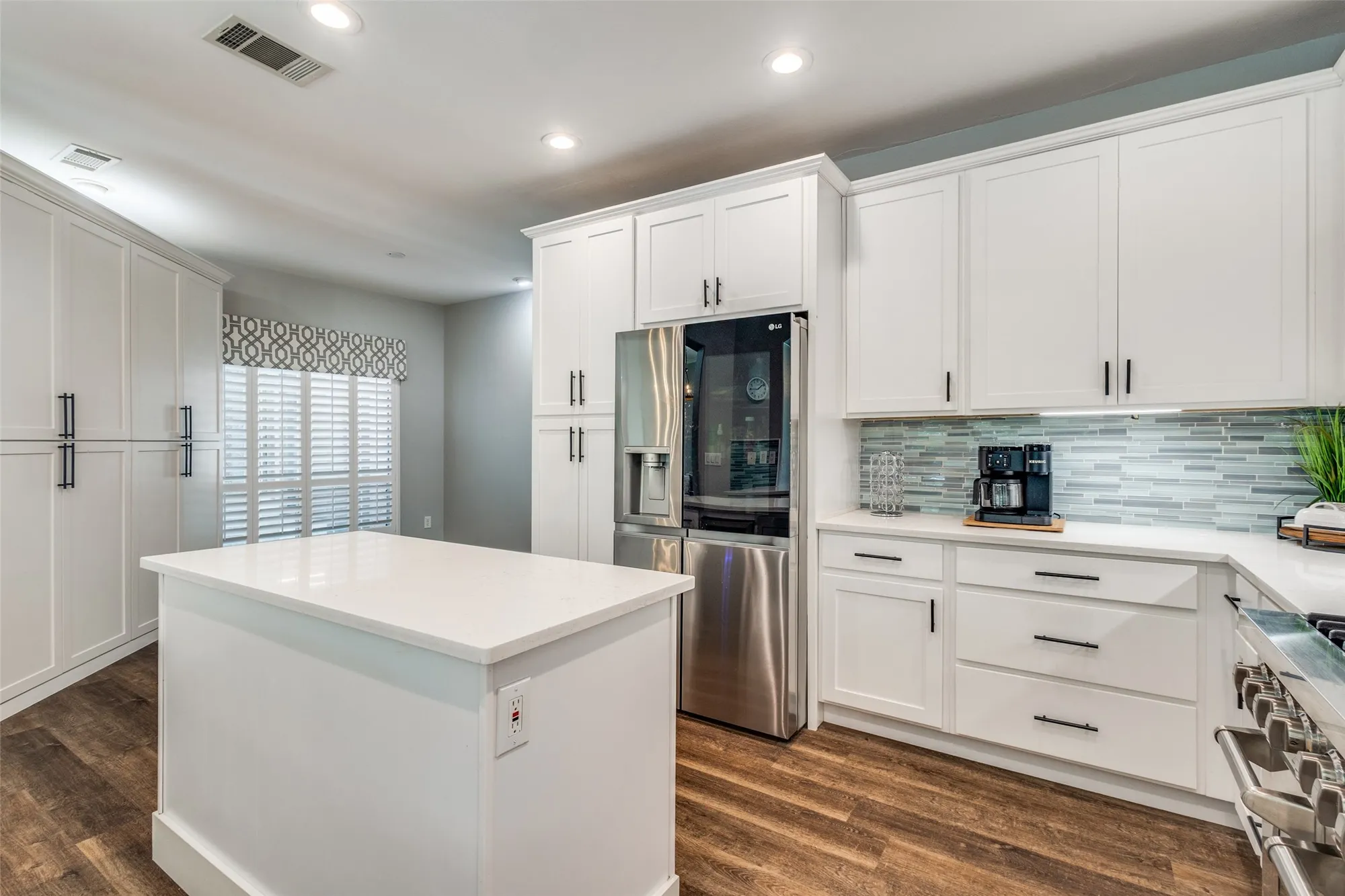 Property Slideshow image 11 of 34 | 10709 murray s johnson st, Denton, TX, 76207