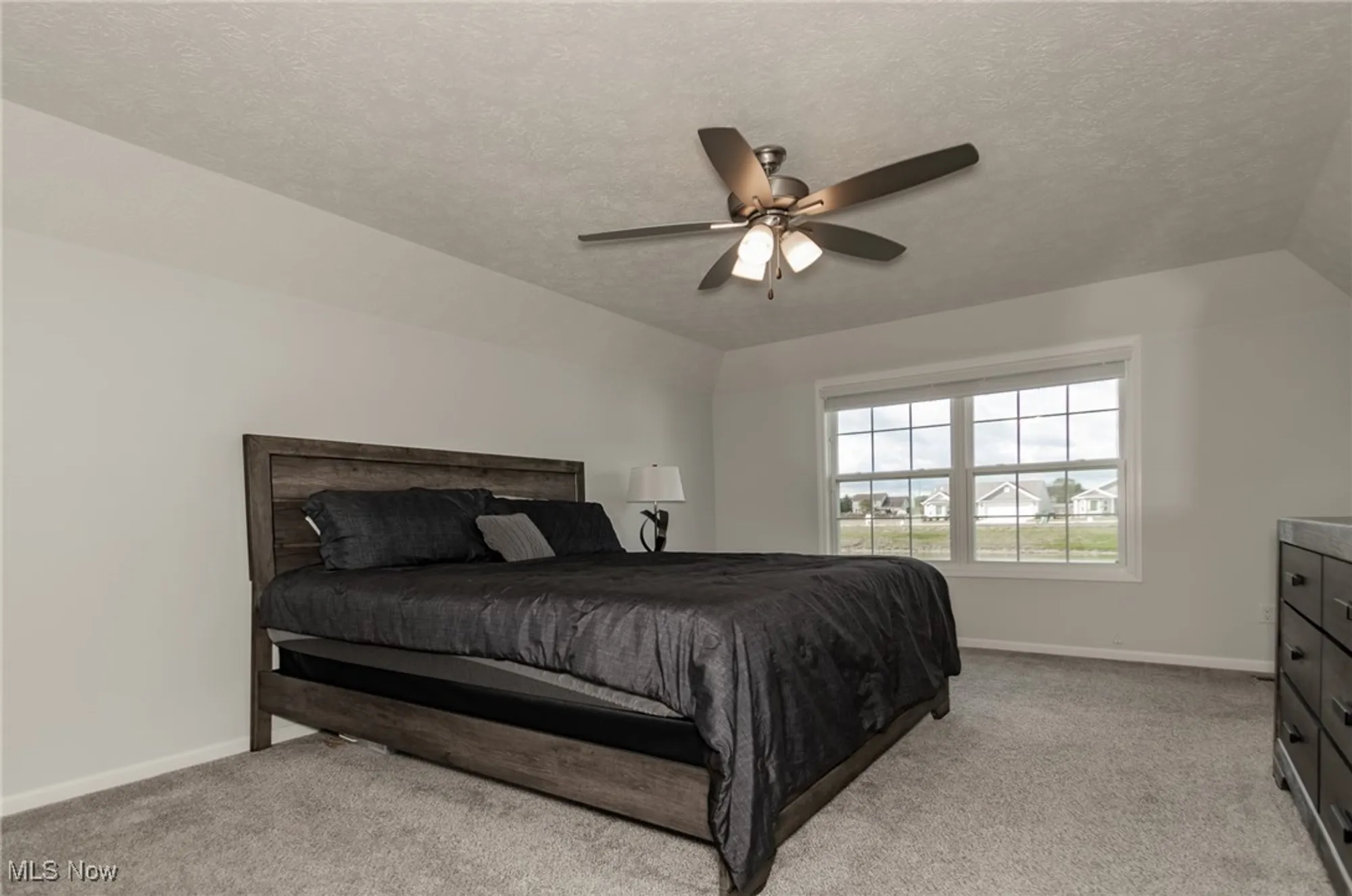 Property Slideshow image 19 of 39 | 144 prestwyck ln, Elyria, OH, 44035