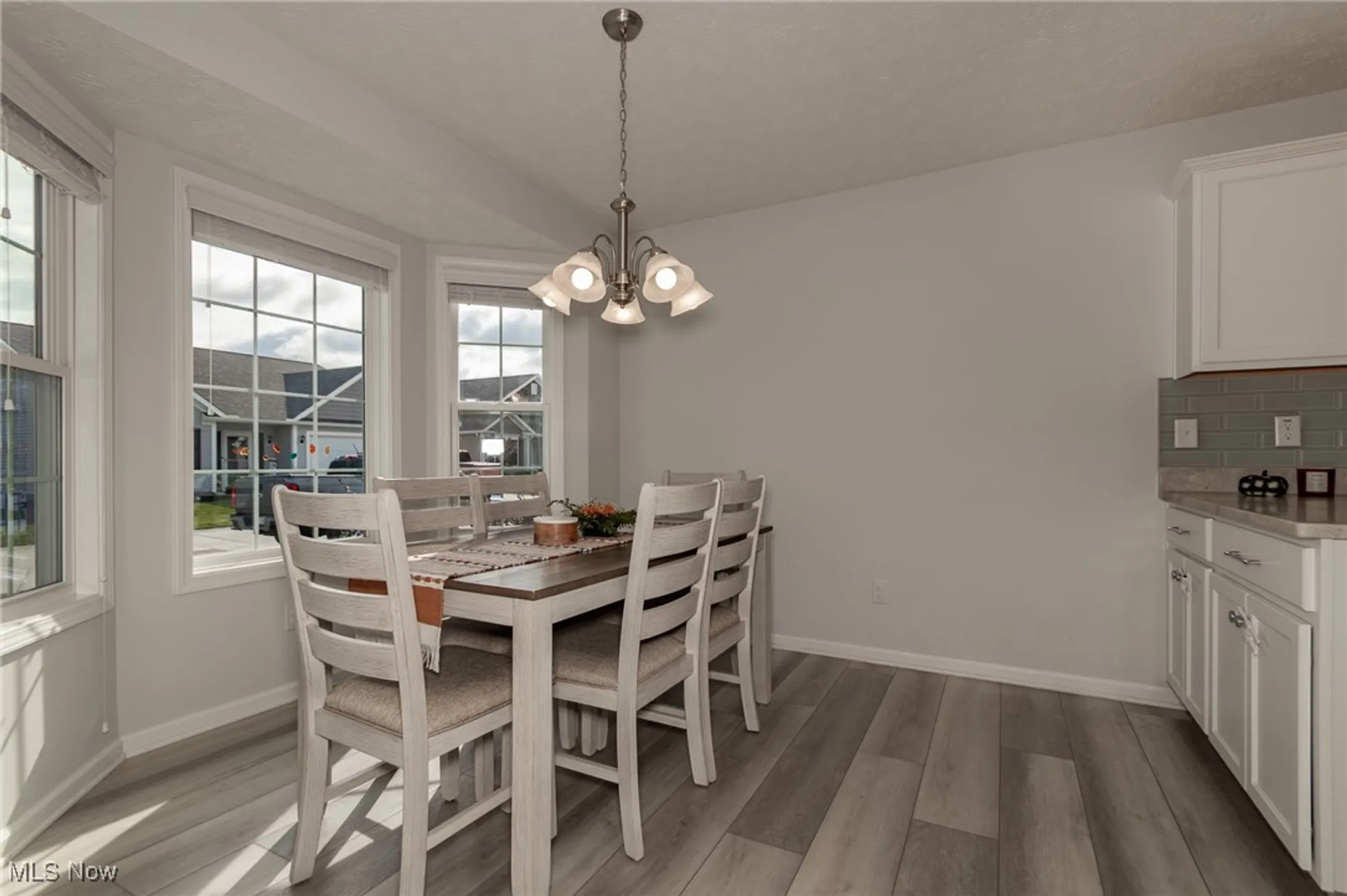 Property Slideshow image 13 of 39 | 144 prestwyck ln, Elyria, OH, 44035