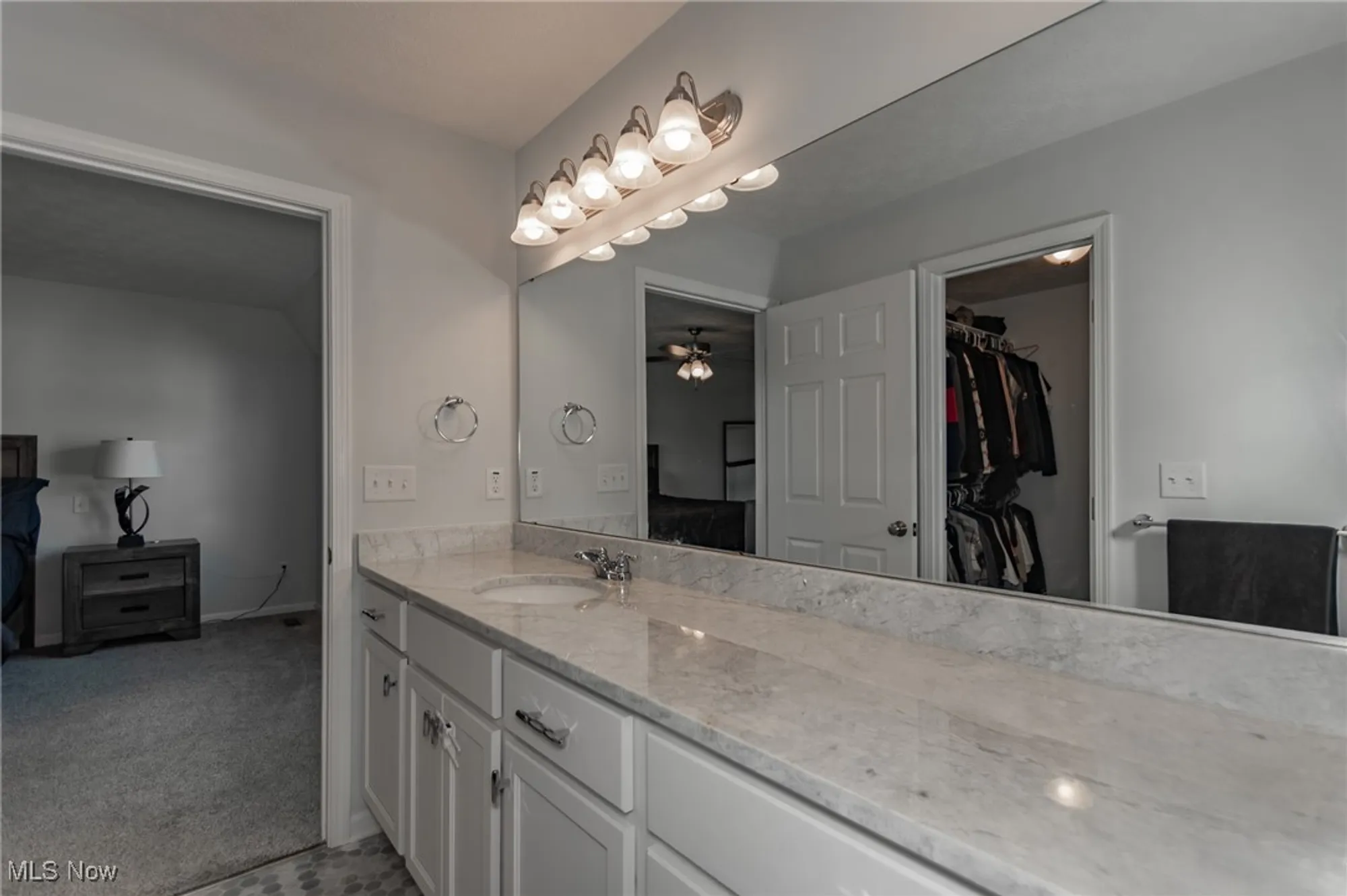 Property Slideshow image 24 of 39 | 144 prestwyck ln, Elyria, OH, 44035