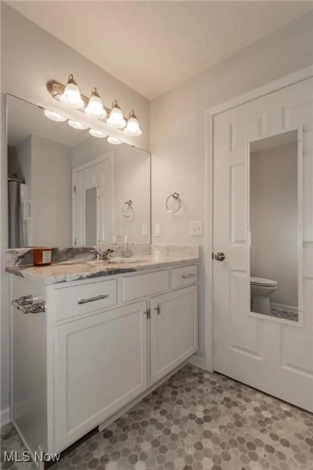 Property Slideshow image 30 of 39 | 144 prestwyck ln, Elyria, OH, 44035