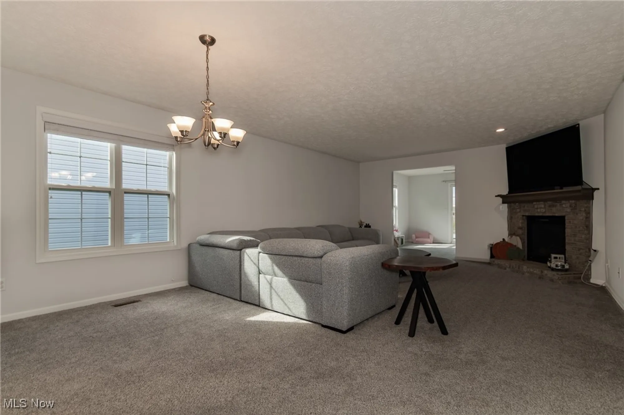 Property Slideshow image 7 of 39 | 144 prestwyck ln, Elyria, OH, 44035