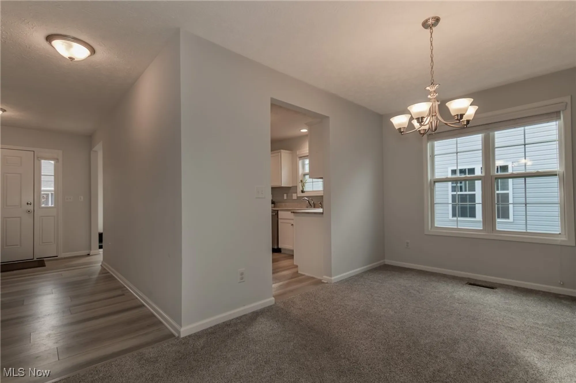 Property Slideshow image 8 of 39 | 144 prestwyck ln, Elyria, OH, 44035