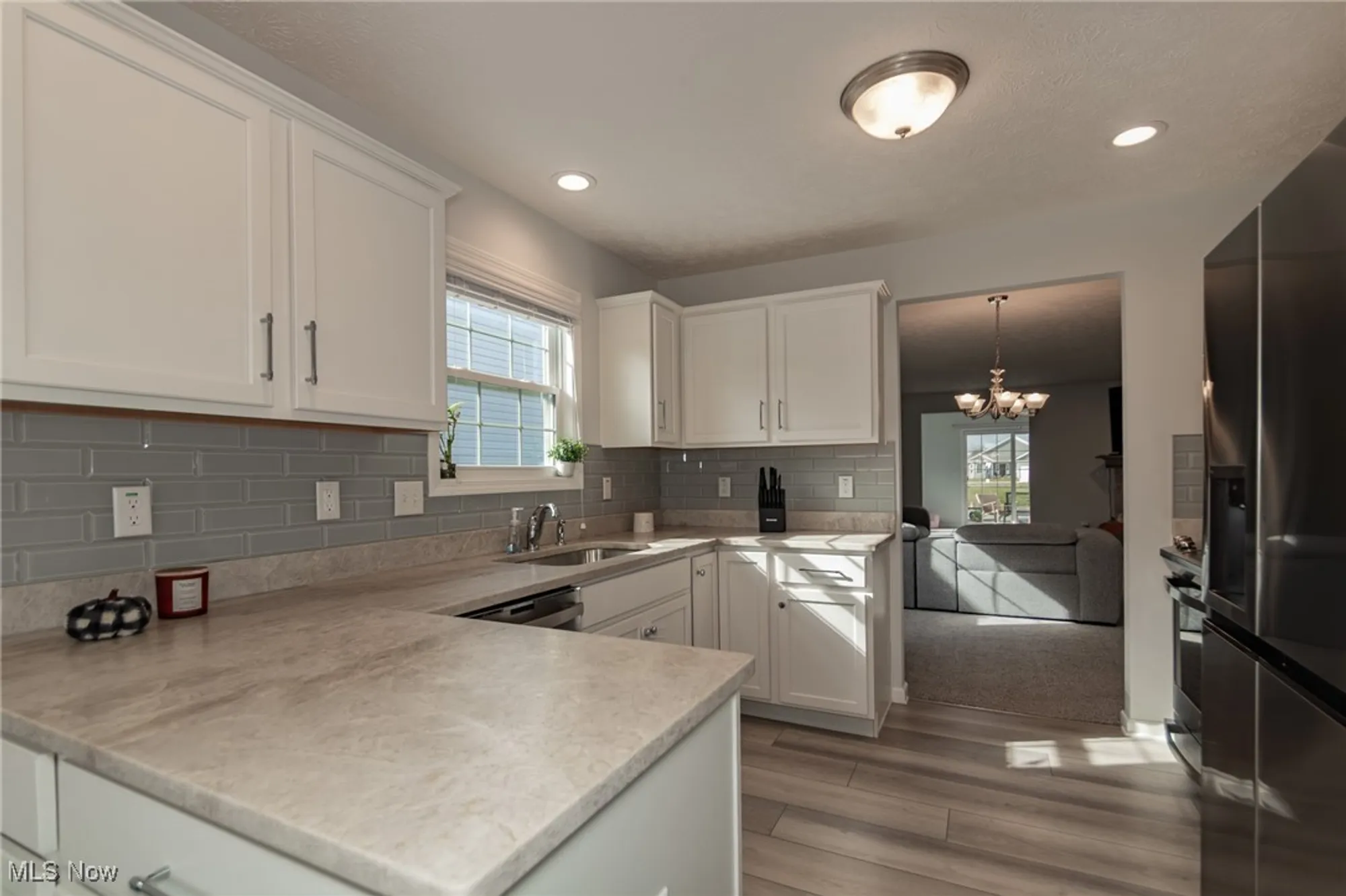 Property Slideshow image 9 of 39 | 144 prestwyck ln, Elyria, OH, 44035