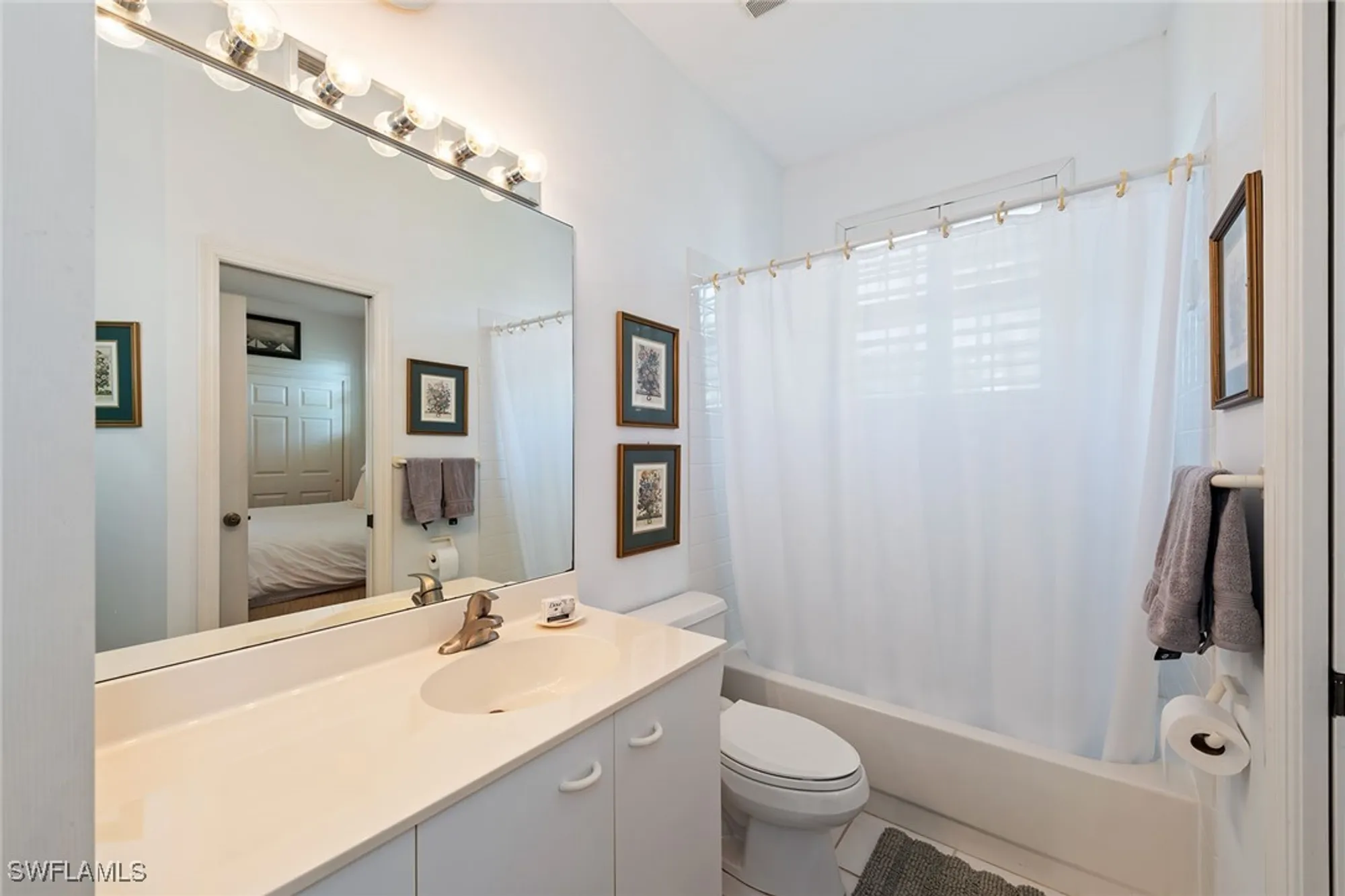 Property Slideshow image 18 of 25 | , Naples, FL, 34113