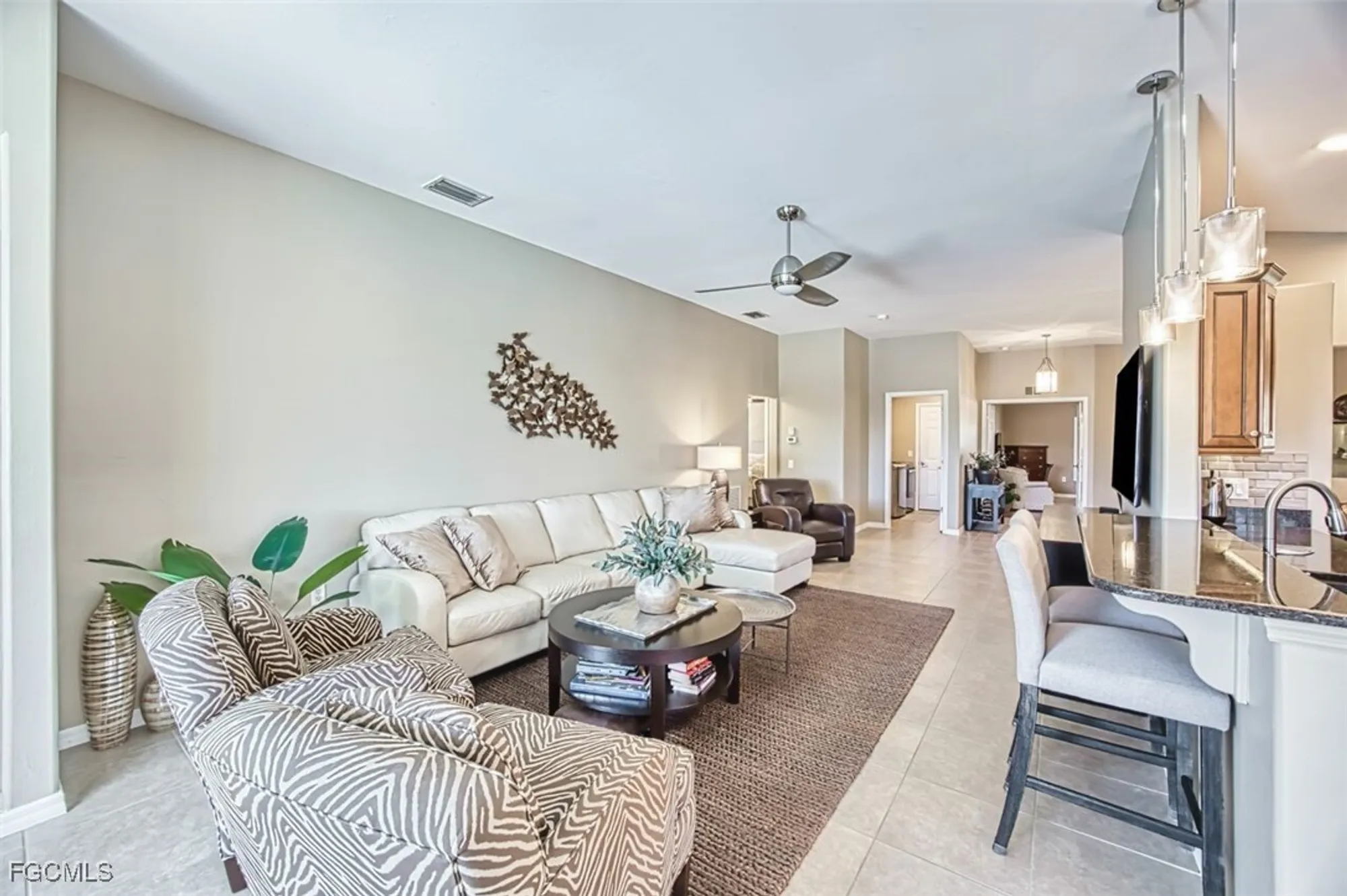 Property Slideshow image 13 of 49 | 10037 oakhurst way, Fort Myers, FL, 33913