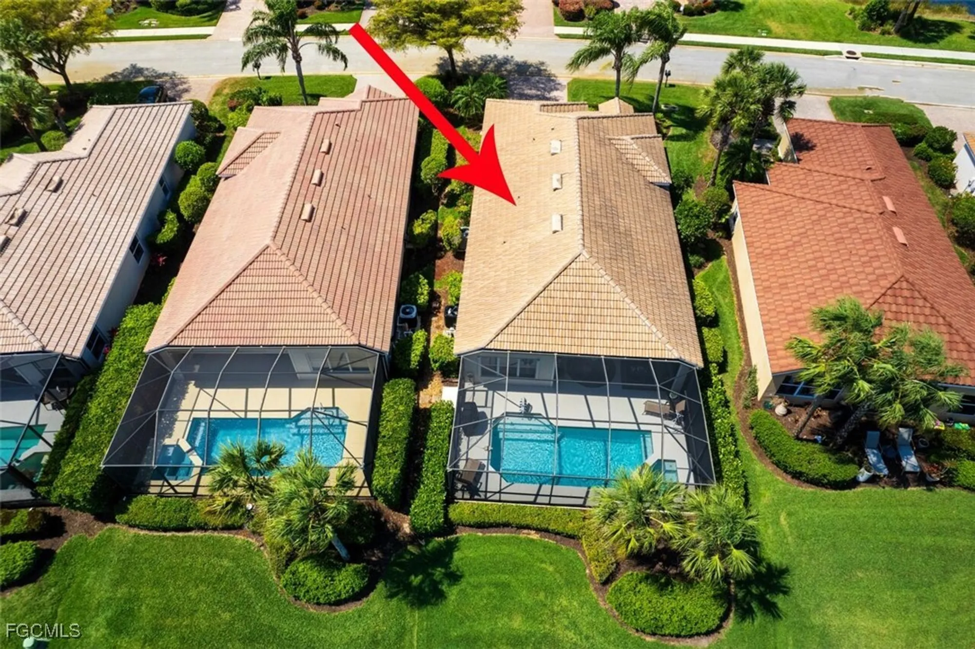 Property Slideshow image 4 of 49 | 10037 oakhurst way, Fort Myers, FL, 33913