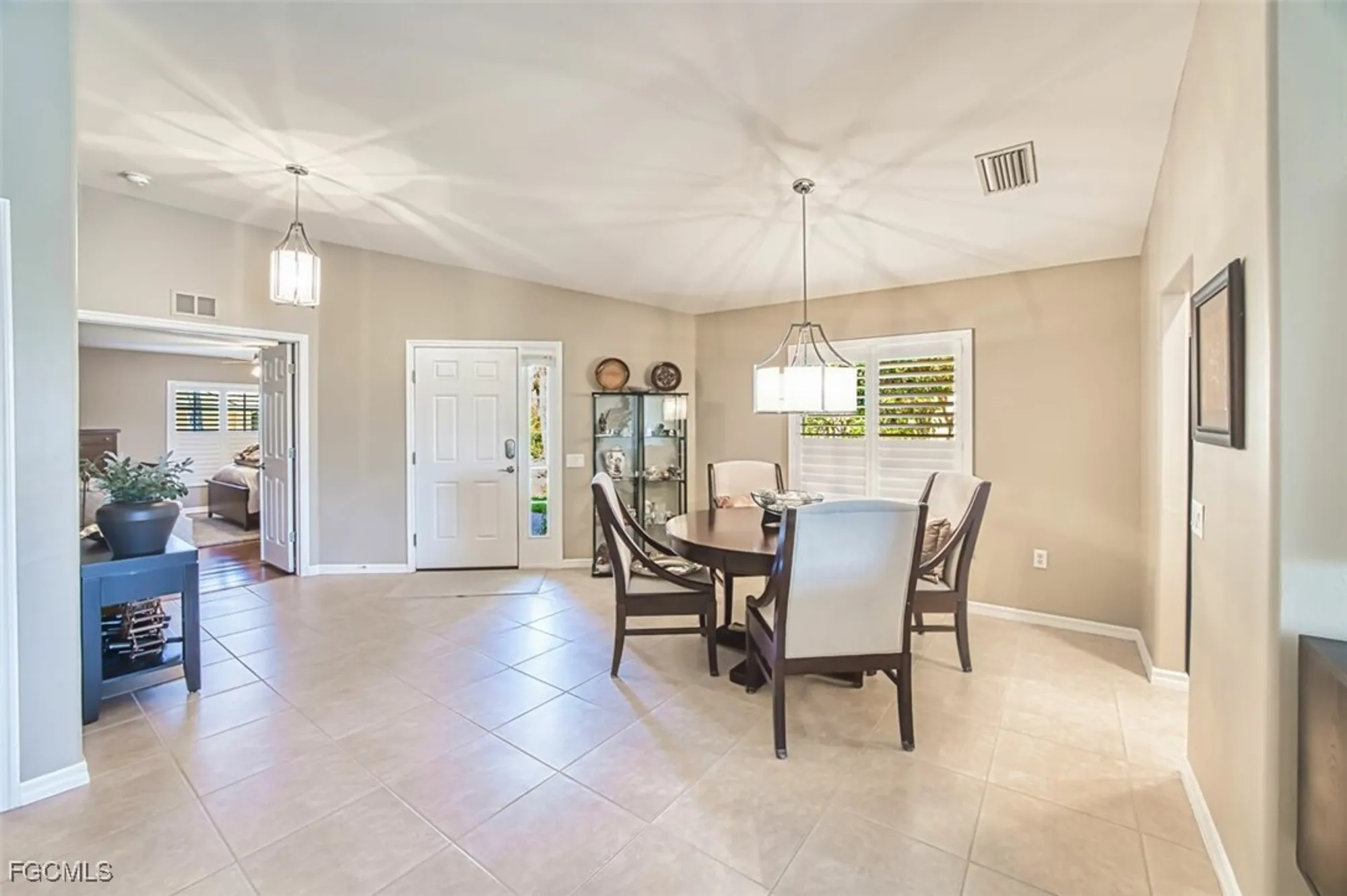 Property Slideshow image 9 of 49 | 10037 oakhurst way, Fort Myers, FL, 33913