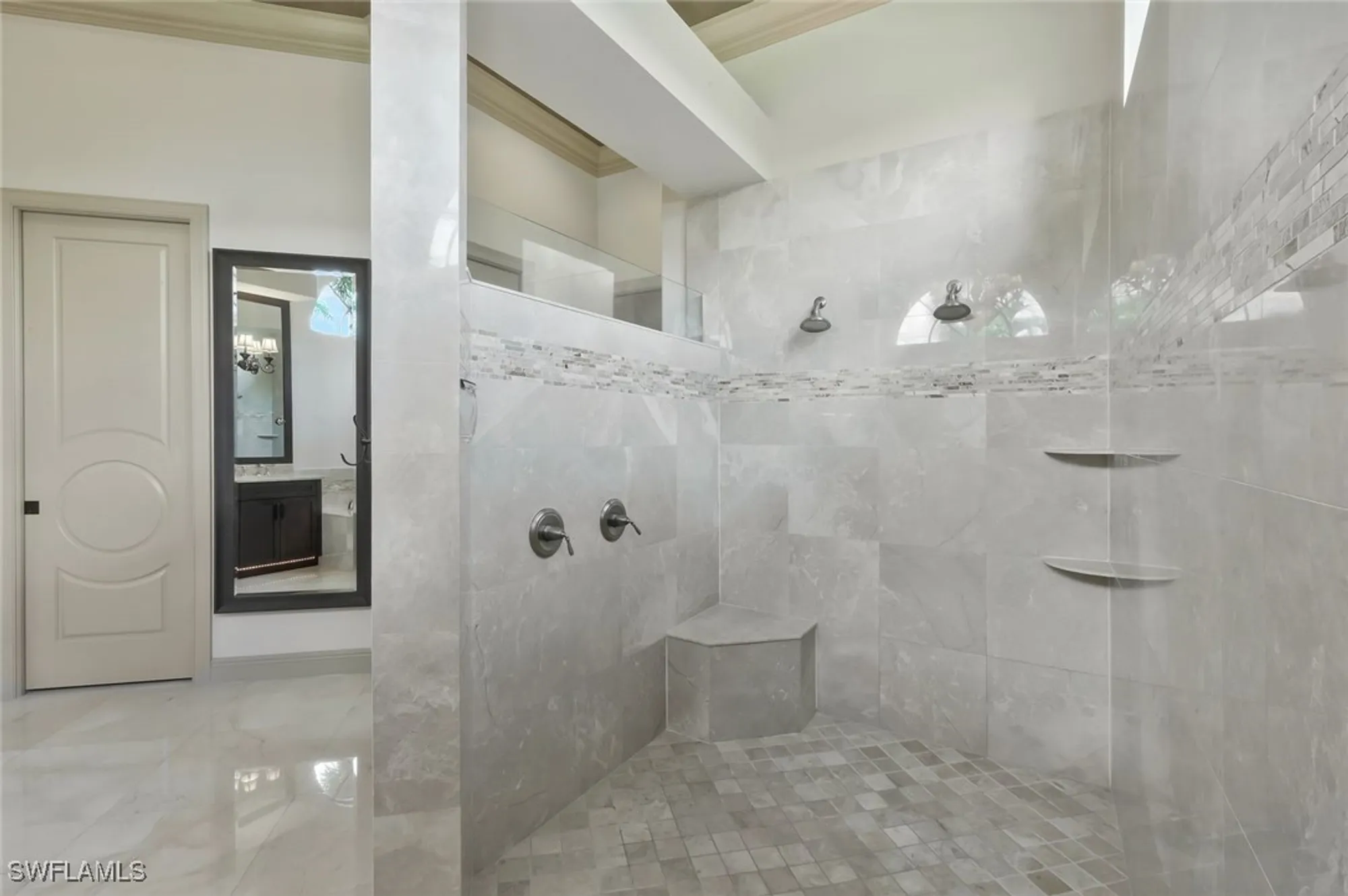 Property Slideshow image 21 of 50 | 5869 hammock isles cir, Naples, FL, 34119