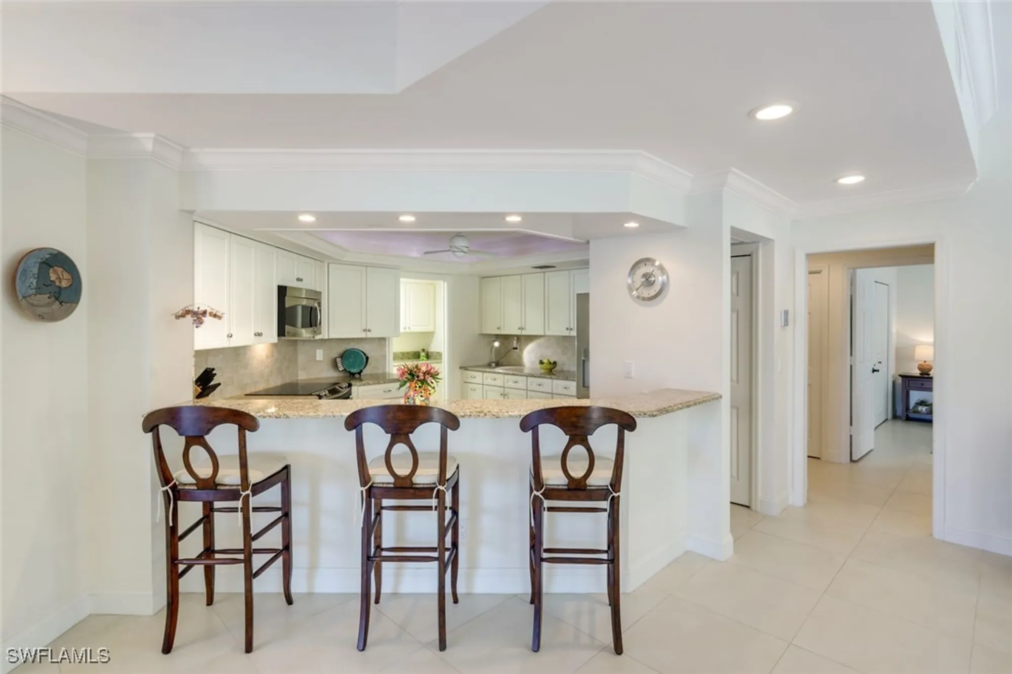 Property Slideshow image 14 of 37 | 8453 abbington cir 811, Naples, FL, 34108