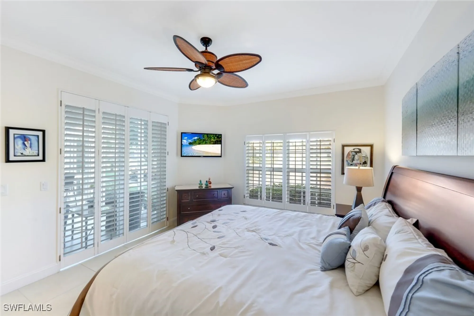 Property Slideshow image 21 of 37 | 8453 abbington cir 811, Naples, FL, 34108