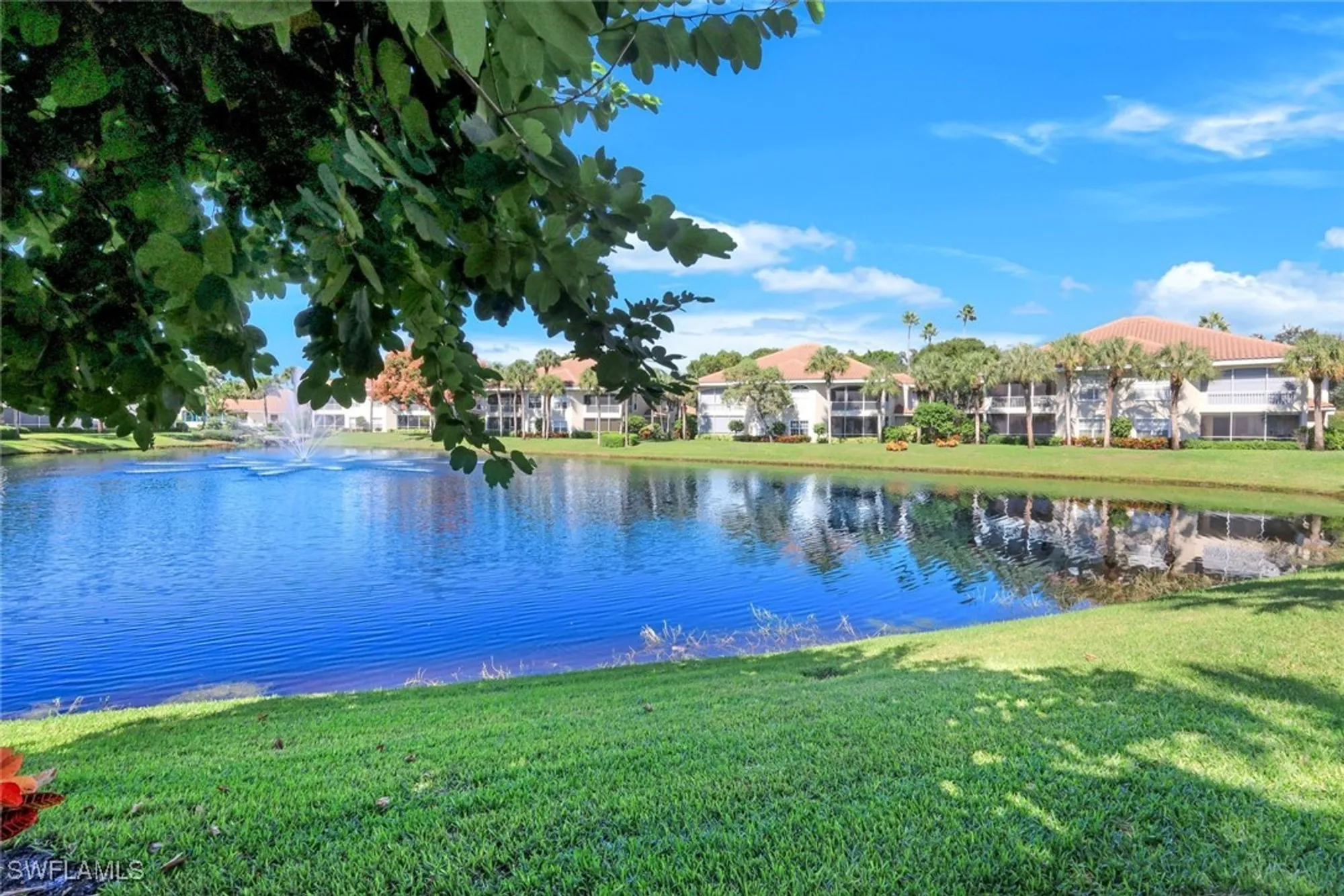 Property Slideshow image 30 of 37 | 8453 abbington cir 811, Naples, FL, 34108
