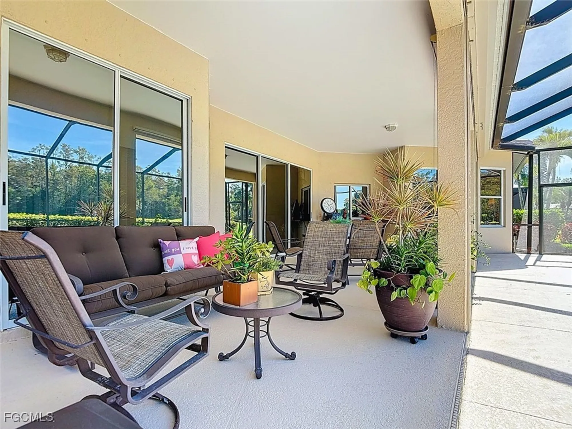 Property Slideshow image 33 of 50 | 11142 seminole palm way, Fort Myers, FL, 33966