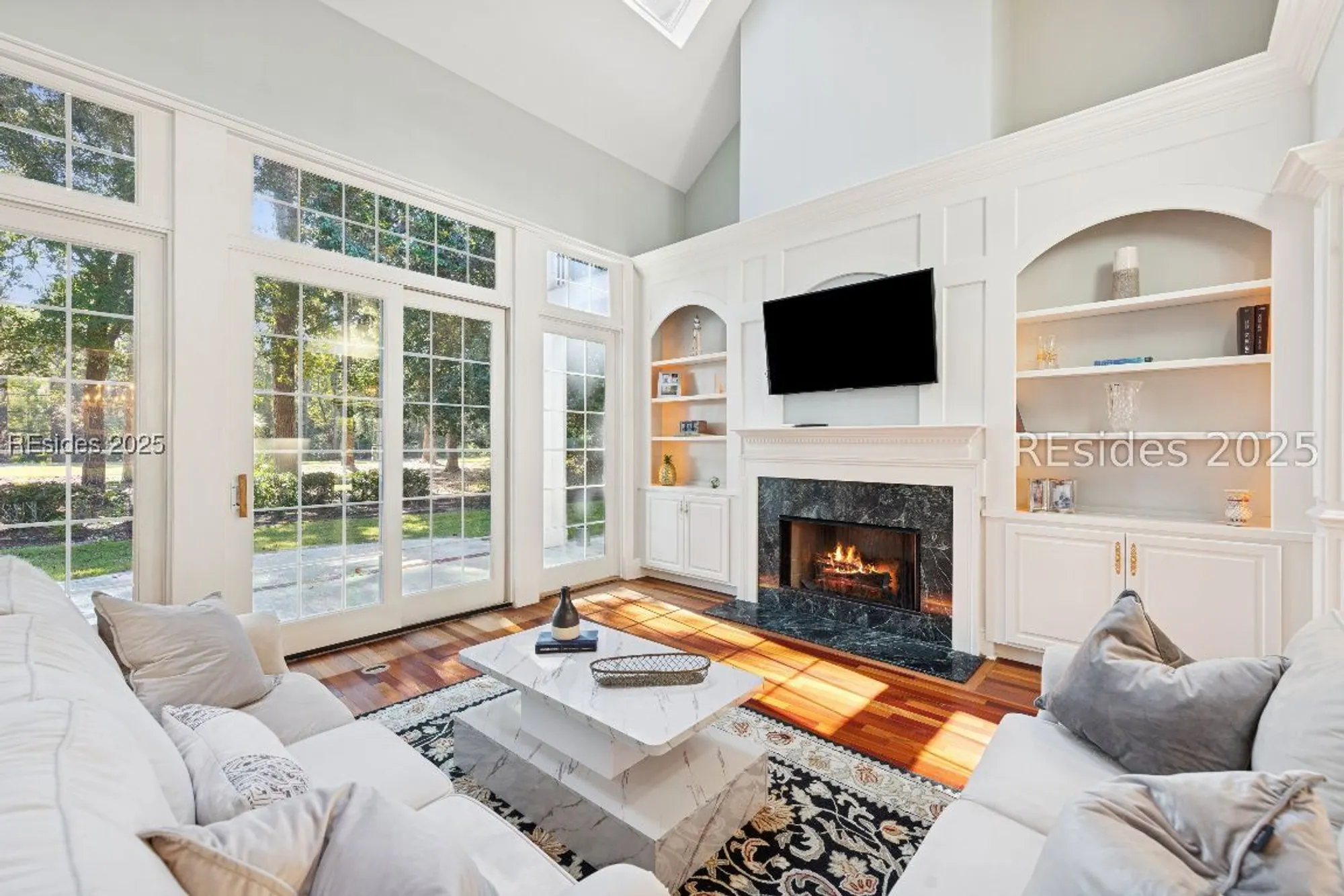 Property Slideshow image 13 of 90 | 688 colonial dr, Hilton Head Island, SC, 29926
