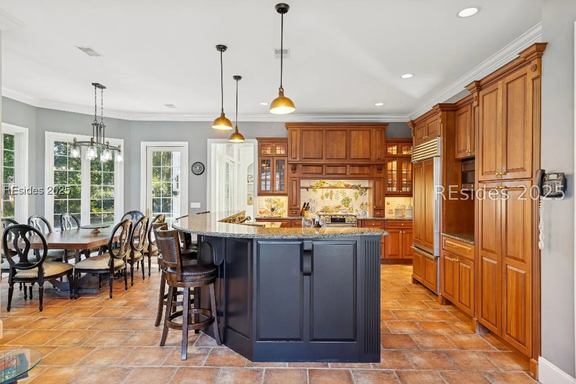 Property Slideshow image 34 of 90 | 688 colonial dr, Hilton Head Island, SC, 29926