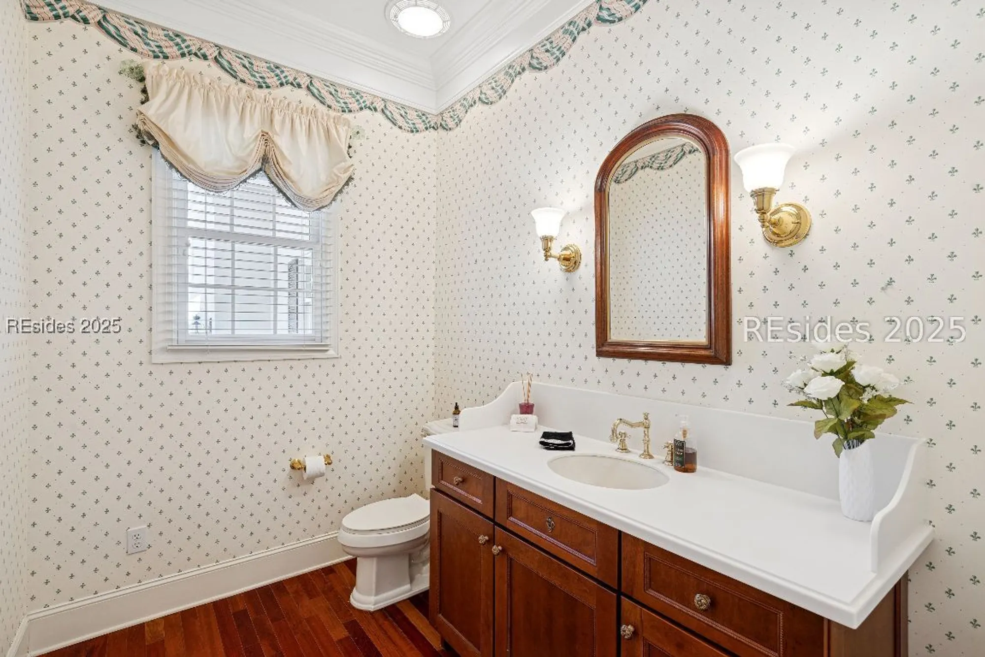 Property Slideshow image 53 of 90 | 688 colonial dr, Hilton Head Island, SC, 29926