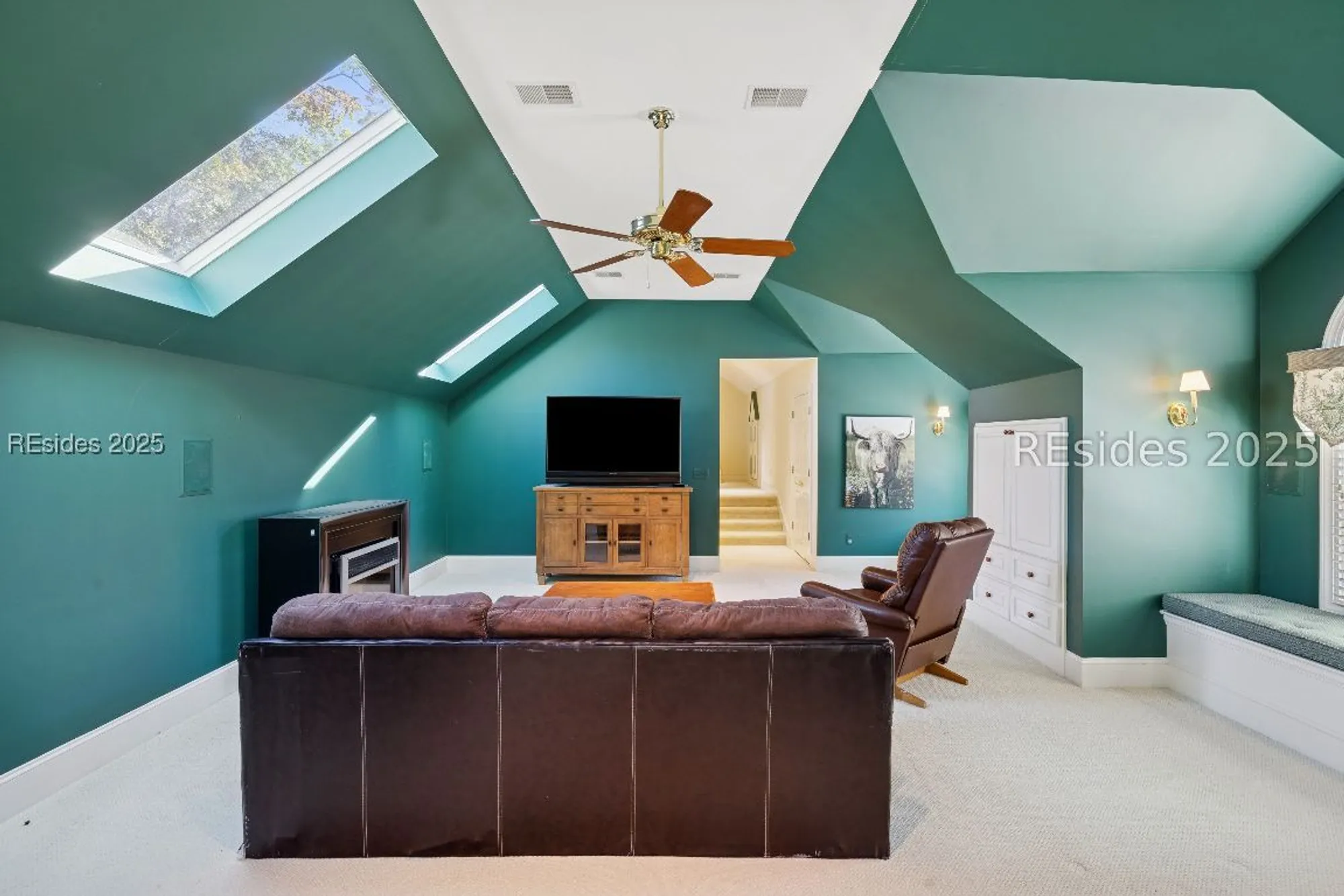 Property Slideshow image 64 of 90 | 688 colonial dr, Hilton Head Island, SC, 29926