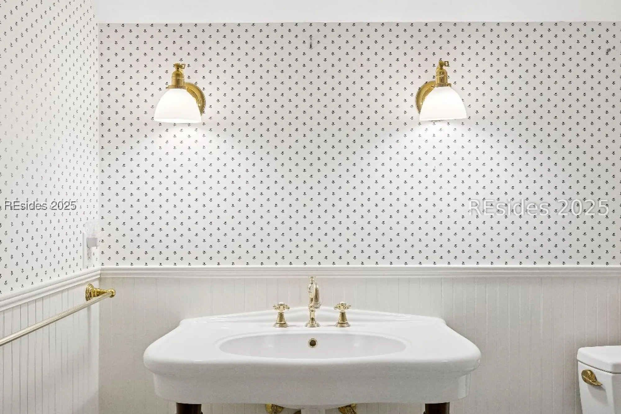 Property Slideshow image 61 of 90 | 688 colonial dr, Hilton Head Island, SC, 29926