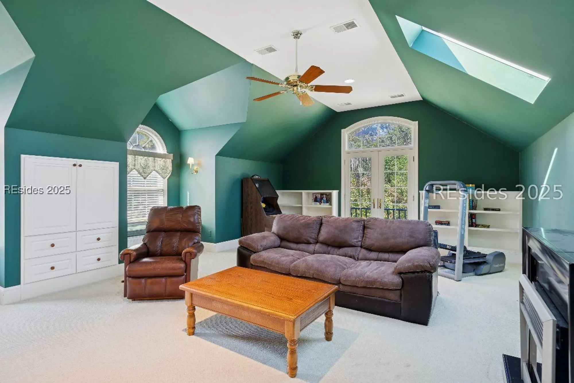 Property Slideshow image 63 of 90 | 688 colonial dr, Hilton Head Island, SC, 29926