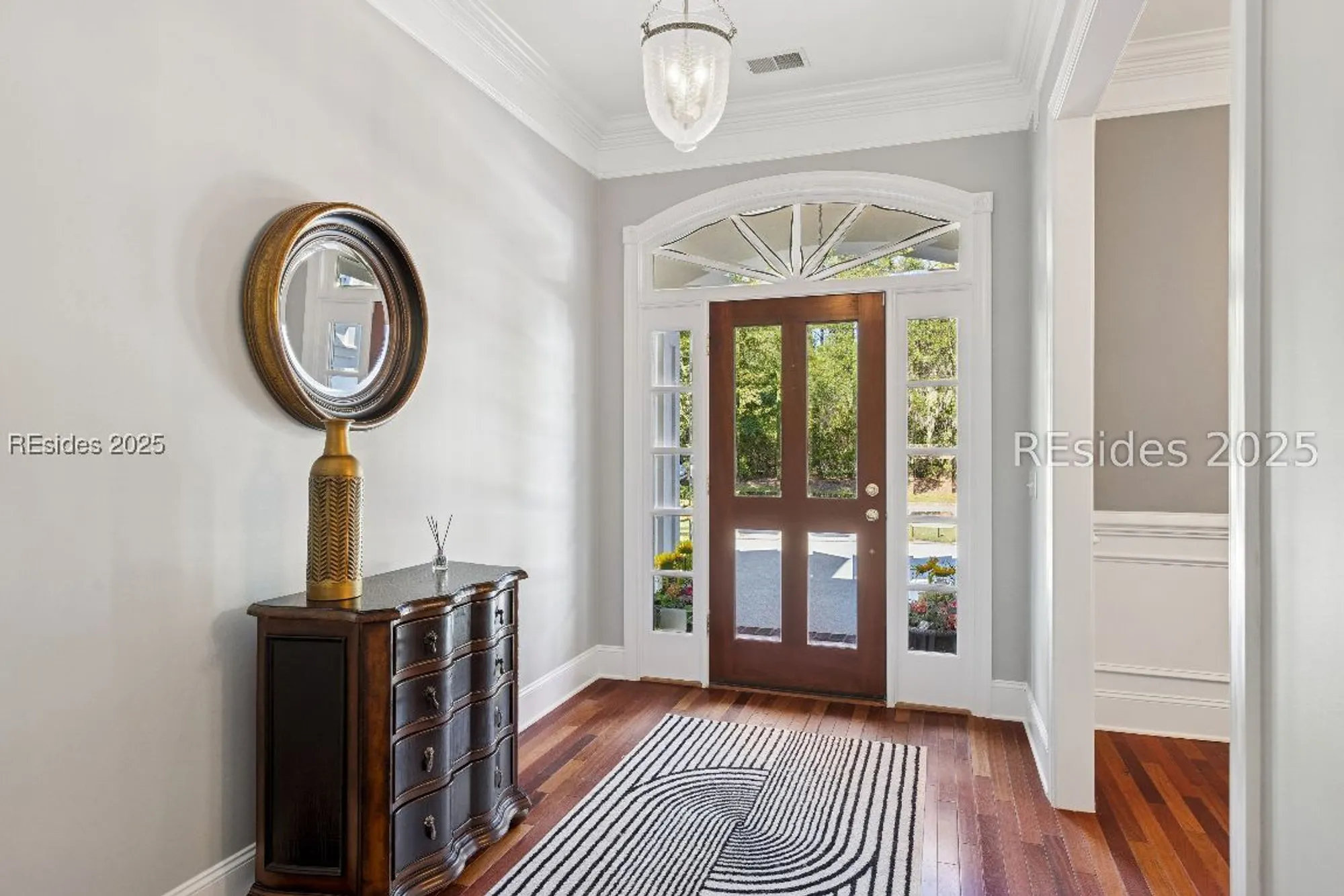 Property Slideshow image 7 of 90 | 688 colonial dr, Hilton Head Island, SC, 29926