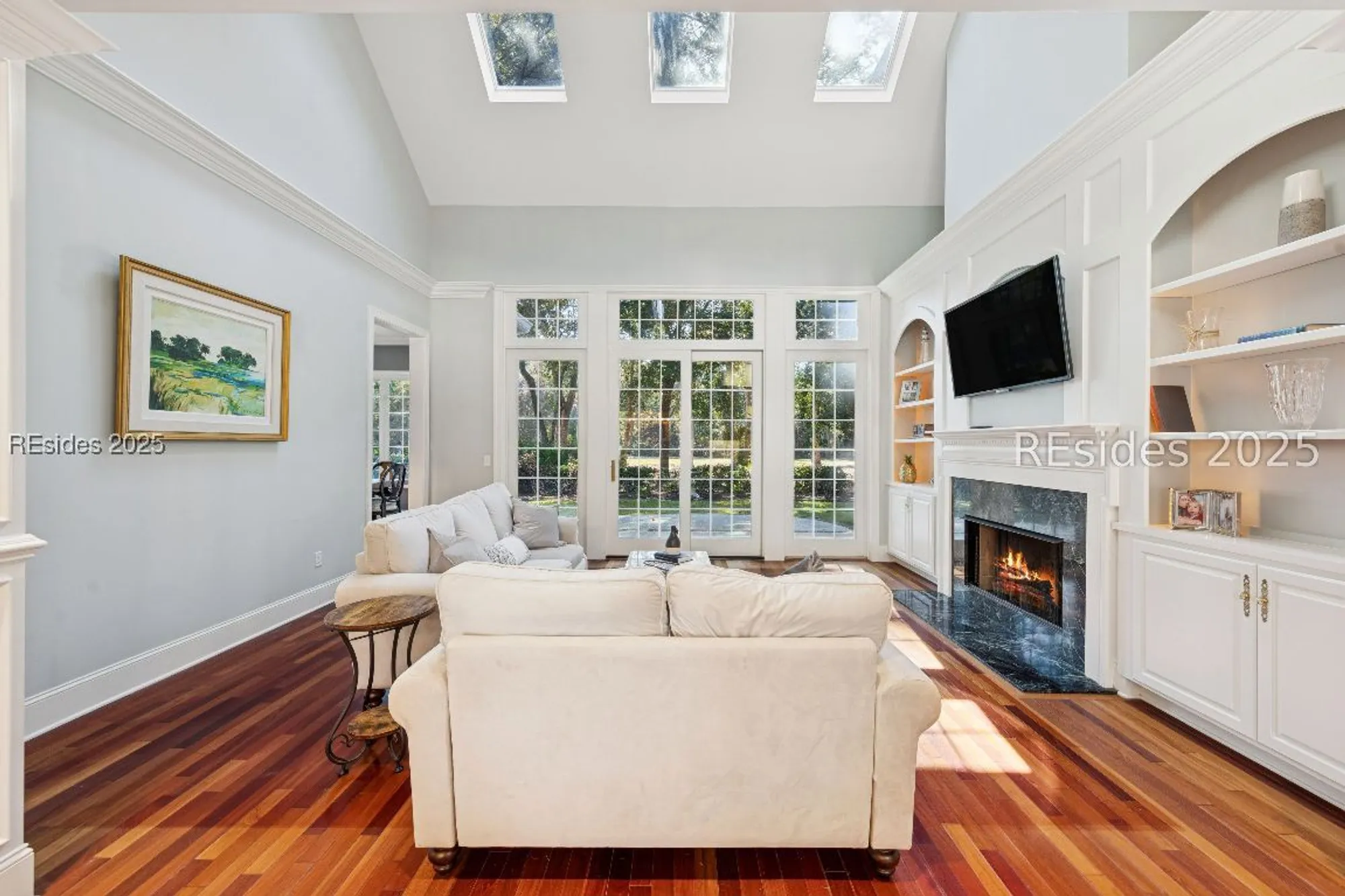 Property Slideshow image 9 of 90 | 688 colonial dr, Hilton Head Island, SC, 29926