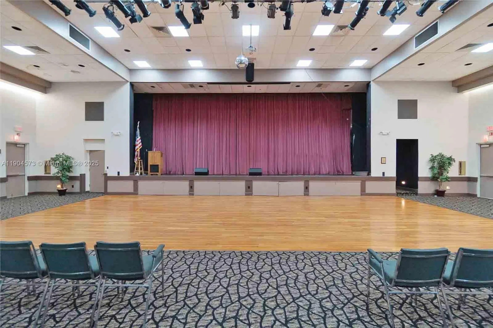 Property Slideshow image 31 of 37 | 361 s hollybrook dr 102, Pembroke Pines, FL, 33025