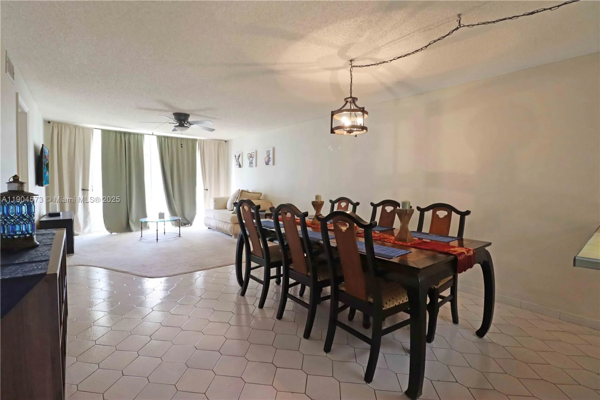 Property Slideshow image 7 of 37 | 361 s hollybrook dr 102, Pembroke Pines, FL, 33025