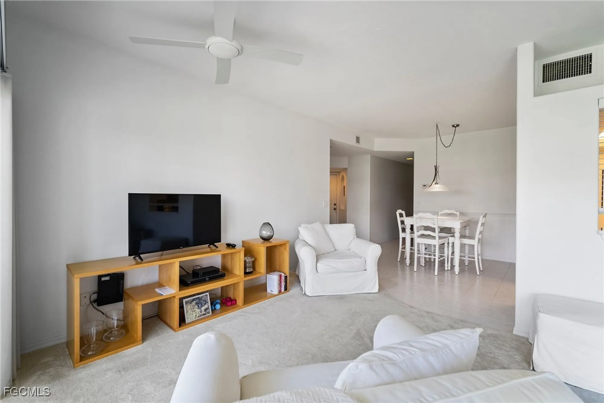 Property Slideshow image 10 of 43 | 13290 medinah cir 5, Fort Myers, FL, 33907
