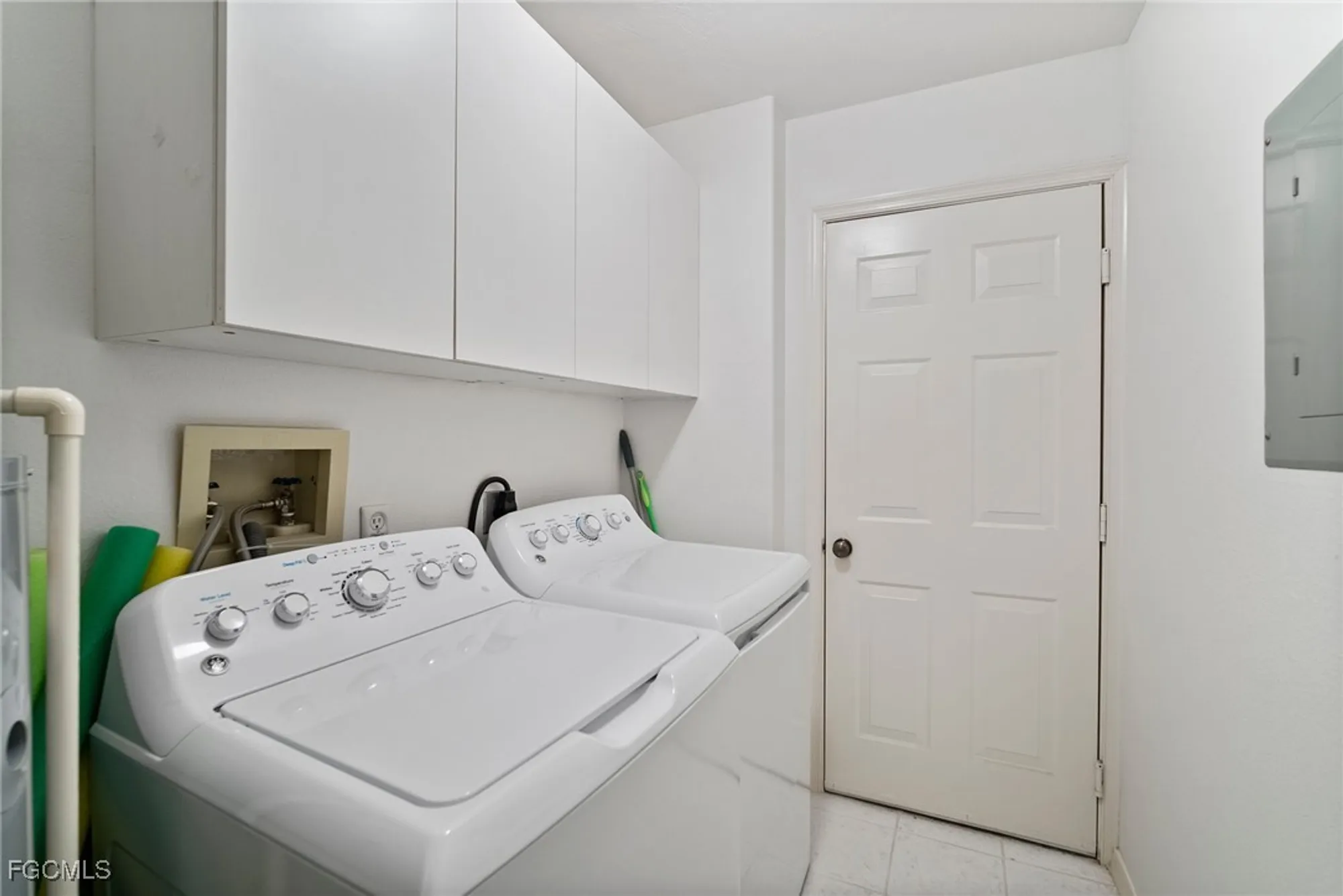 Property Slideshow image 21 of 43 | 13290 medinah cir 5, Fort Myers, FL, 33907