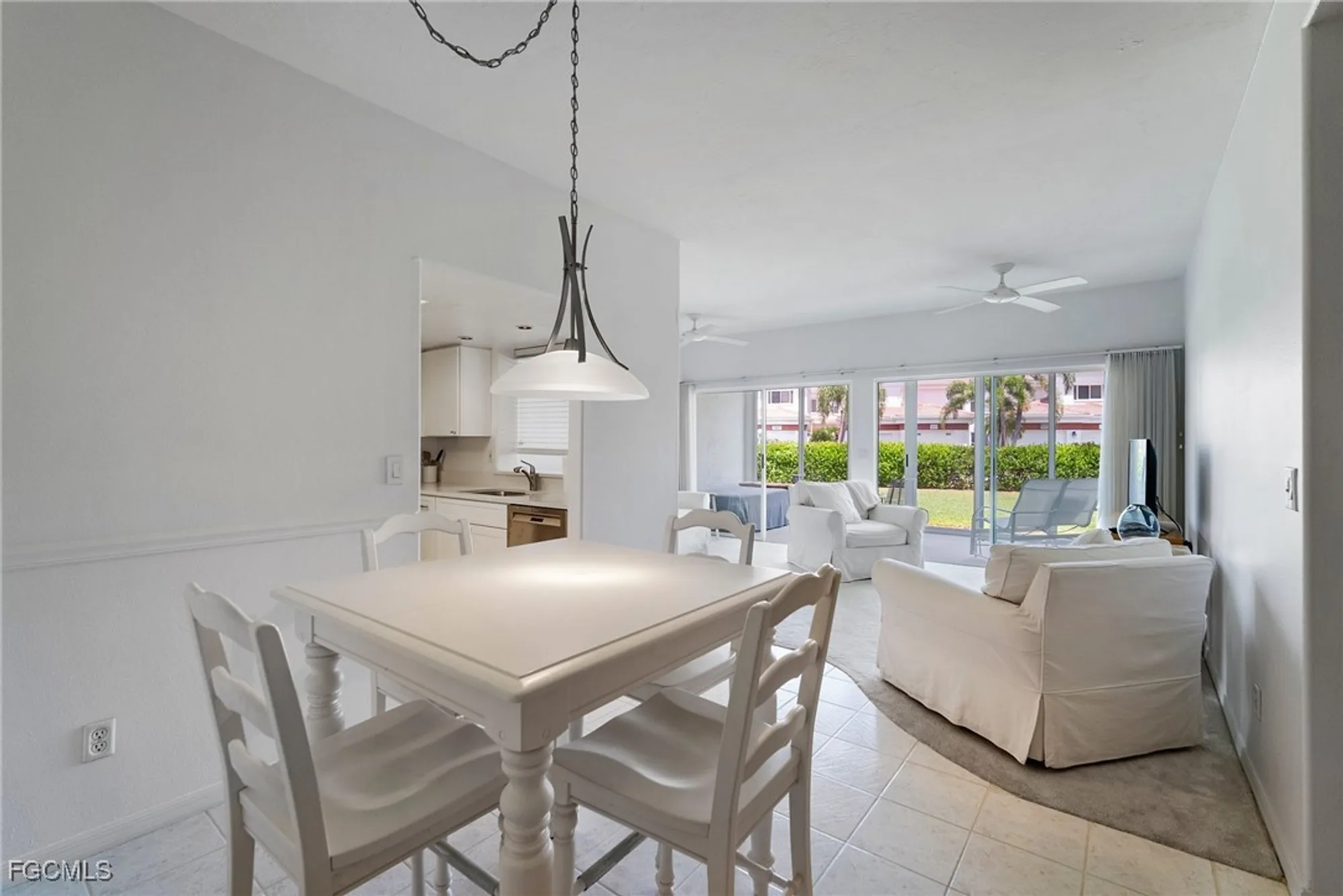 Property Slideshow image 3 of 43 | 13290 medinah cir 5, Fort Myers, FL, 33907