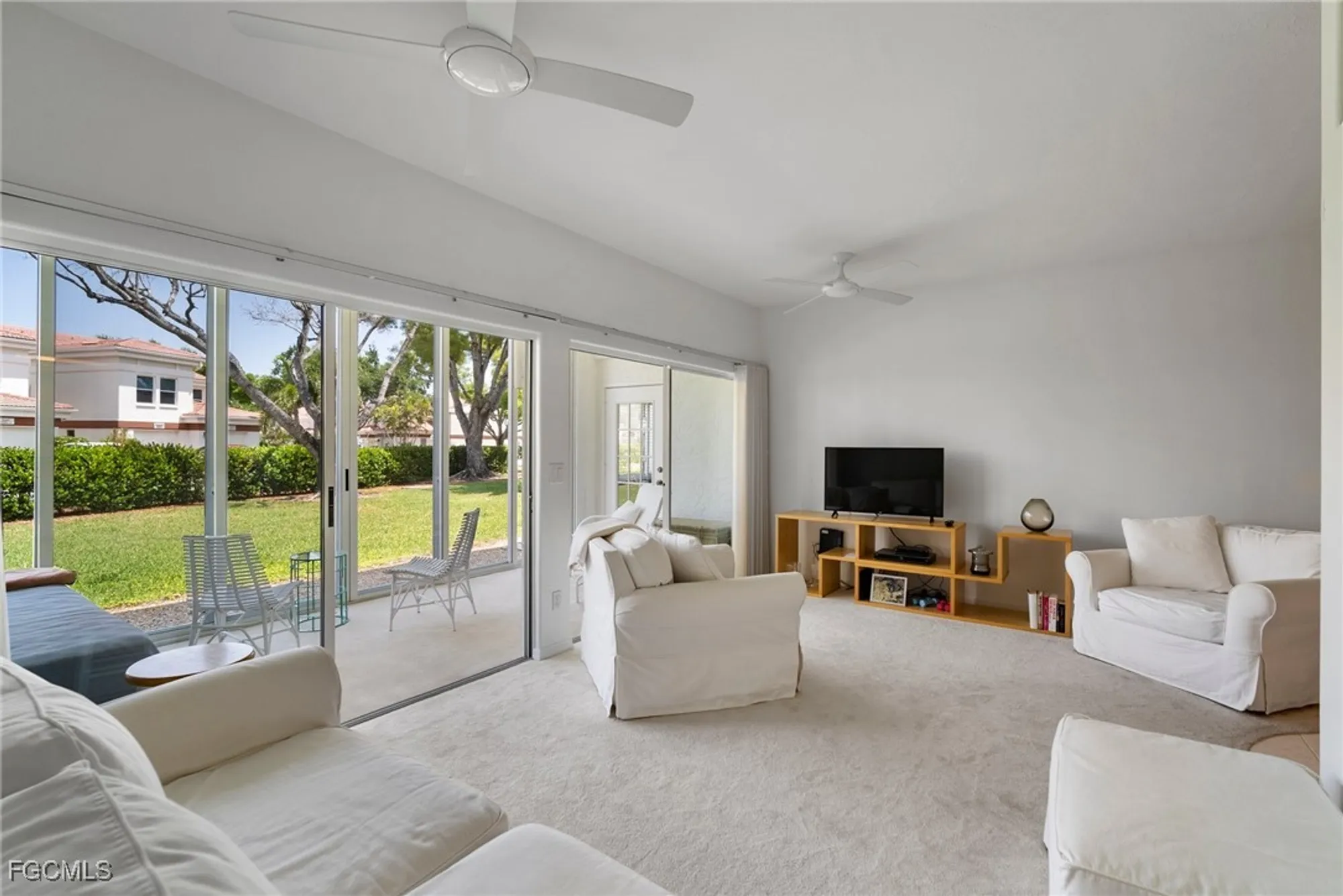 Property Slideshow image 5 of 43 | 13290 medinah cir 5, Fort Myers, FL, 33907