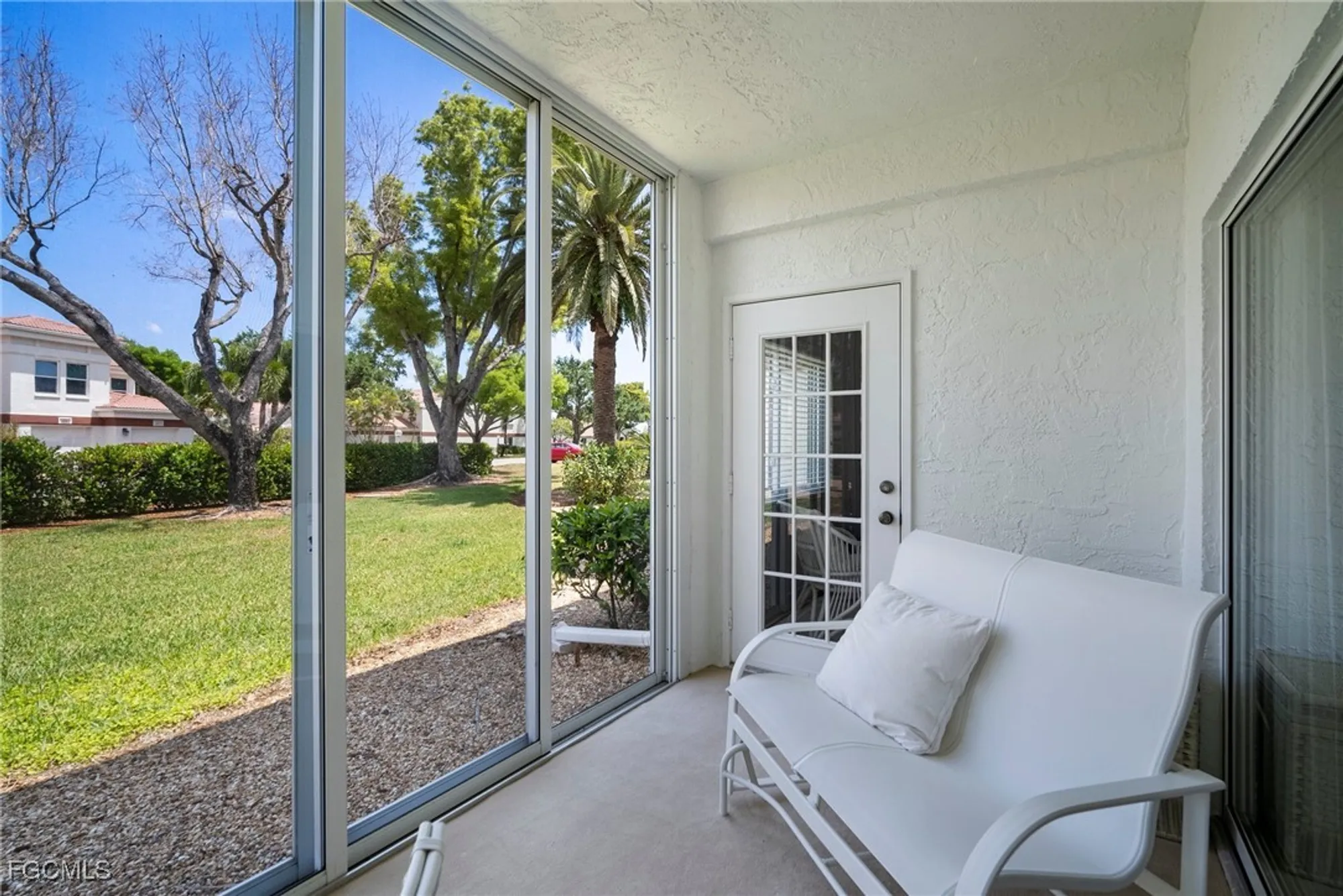 Property Slideshow image 8 of 43 | 13290 medinah cir 5, Fort Myers, FL, 33907