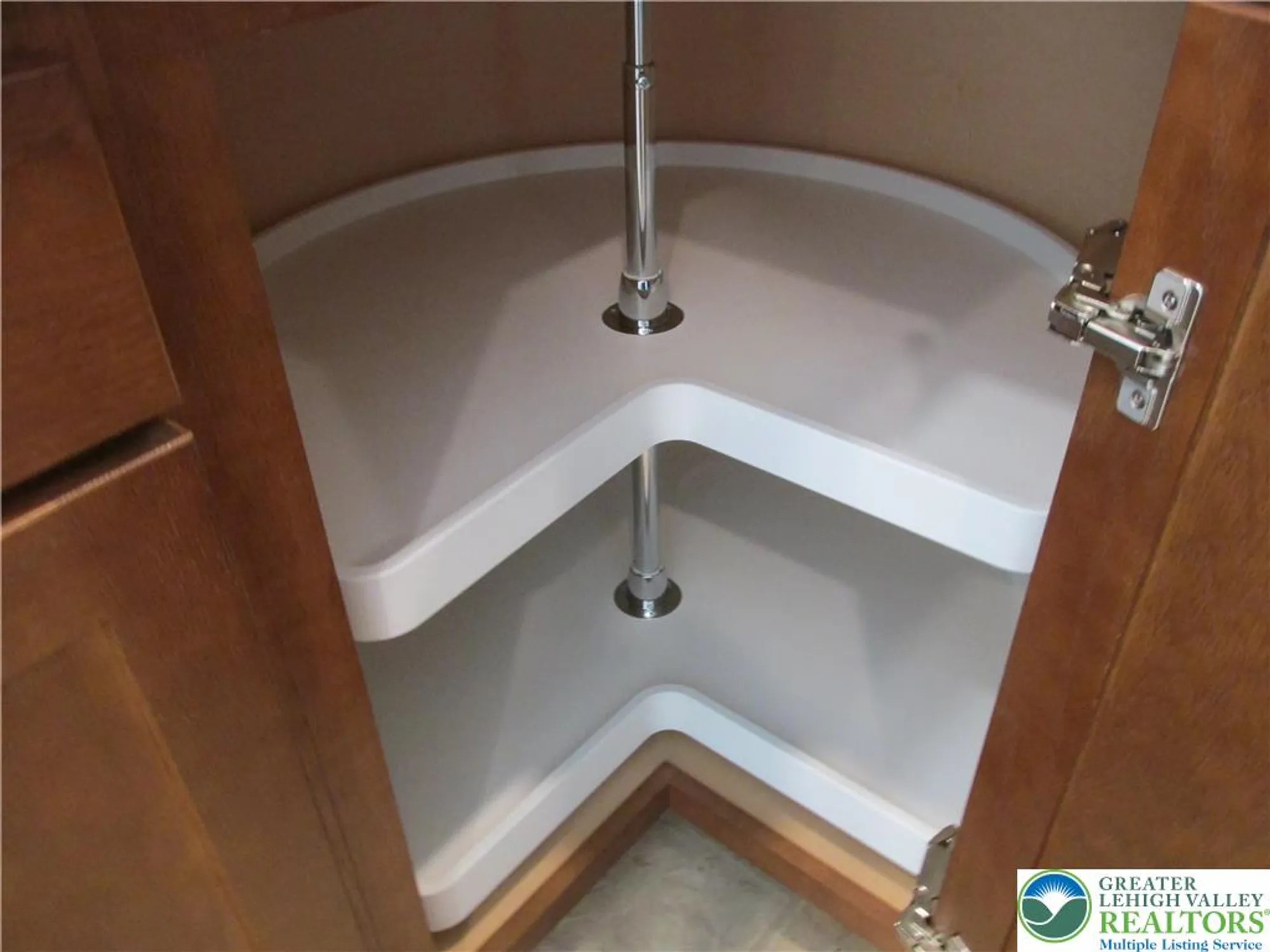 Property Slideshow image 14 of 25 | 3813 belcourt dr, Forks Twp, PA, 18040