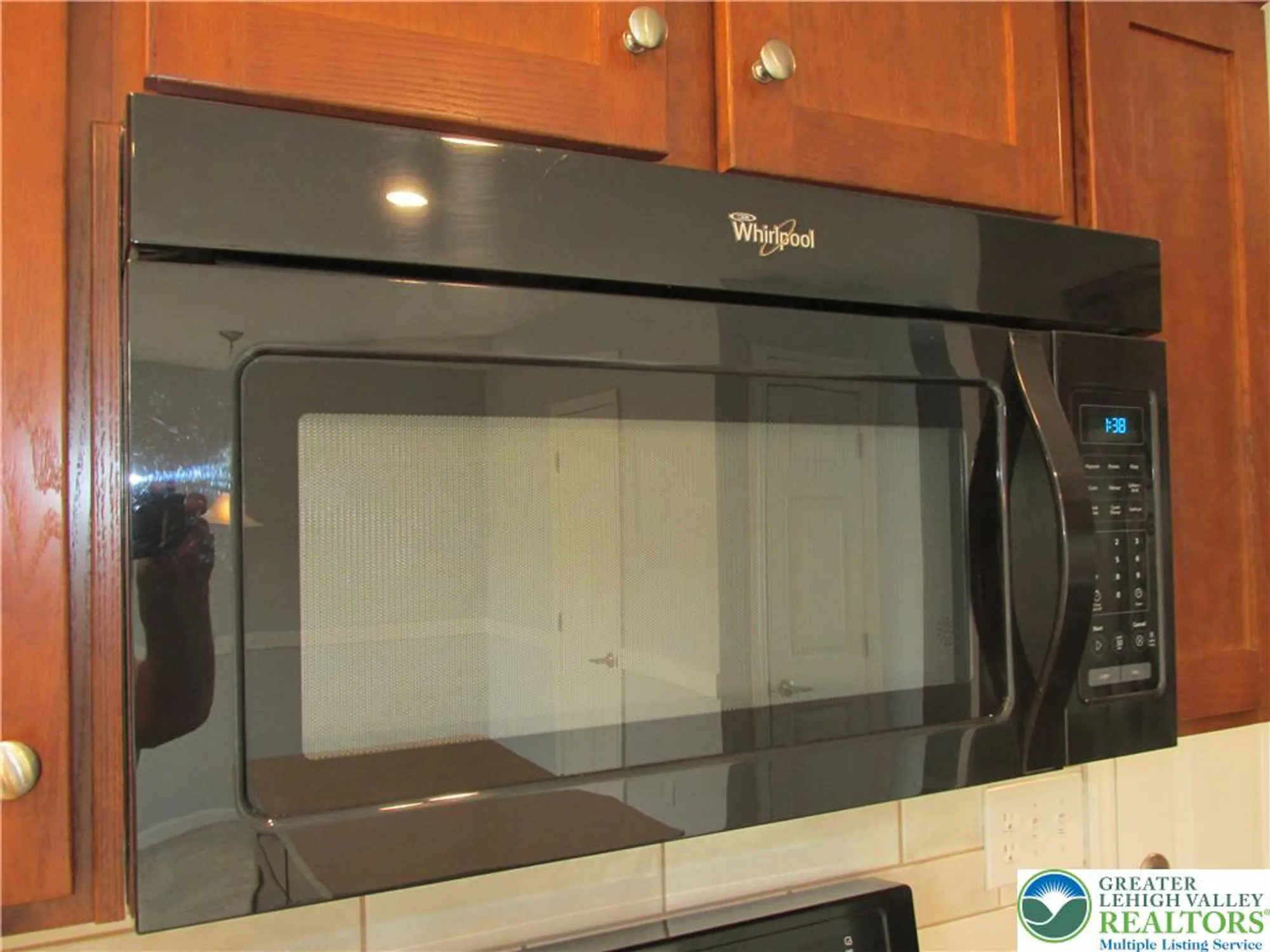 Property Slideshow image 10 of 25 | 3813 belcourt dr, Forks Twp, PA, 18040