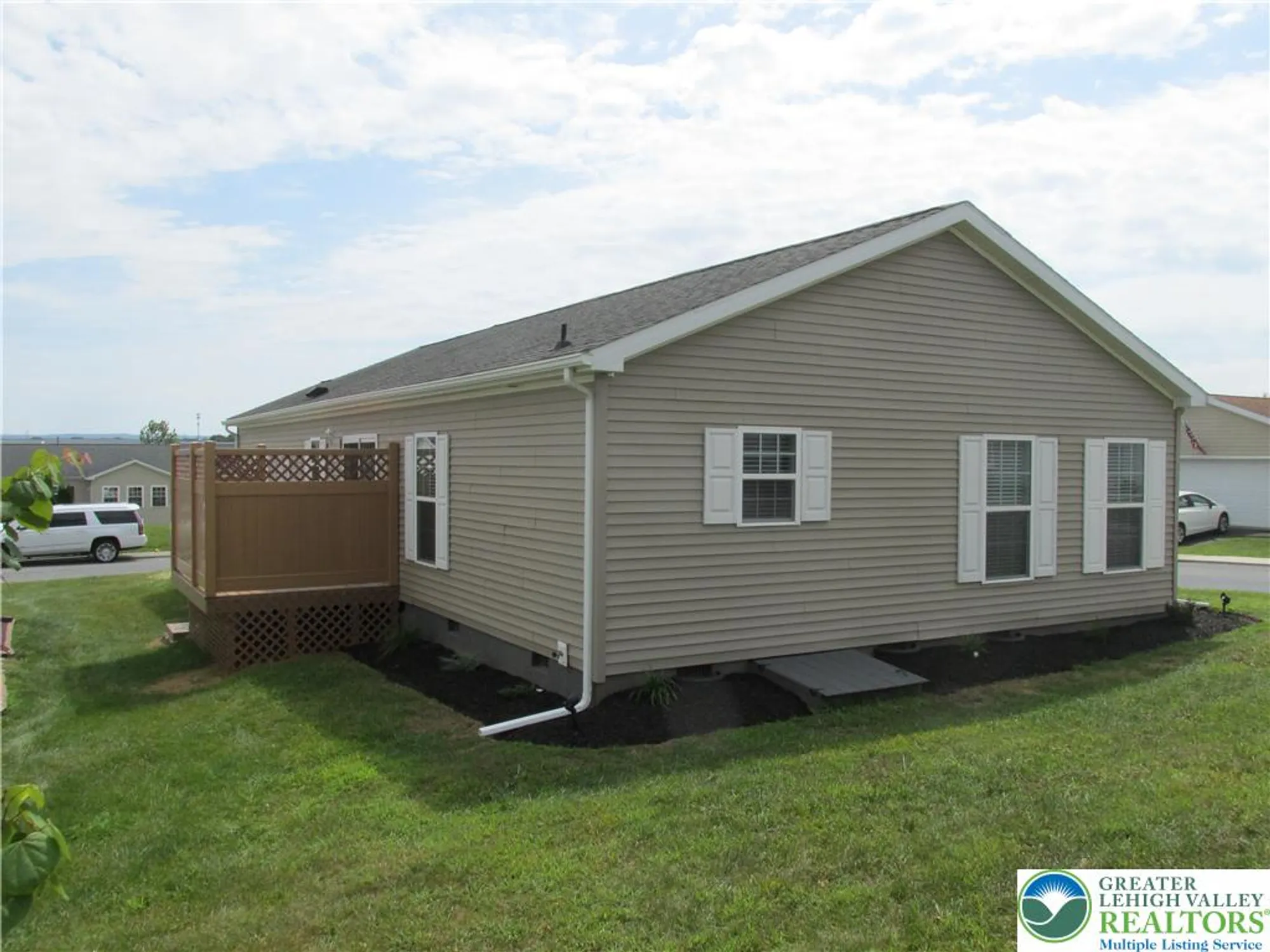 Property Slideshow image 25 of 25 | 3813 belcourt dr, Forks Twp, PA, 18040